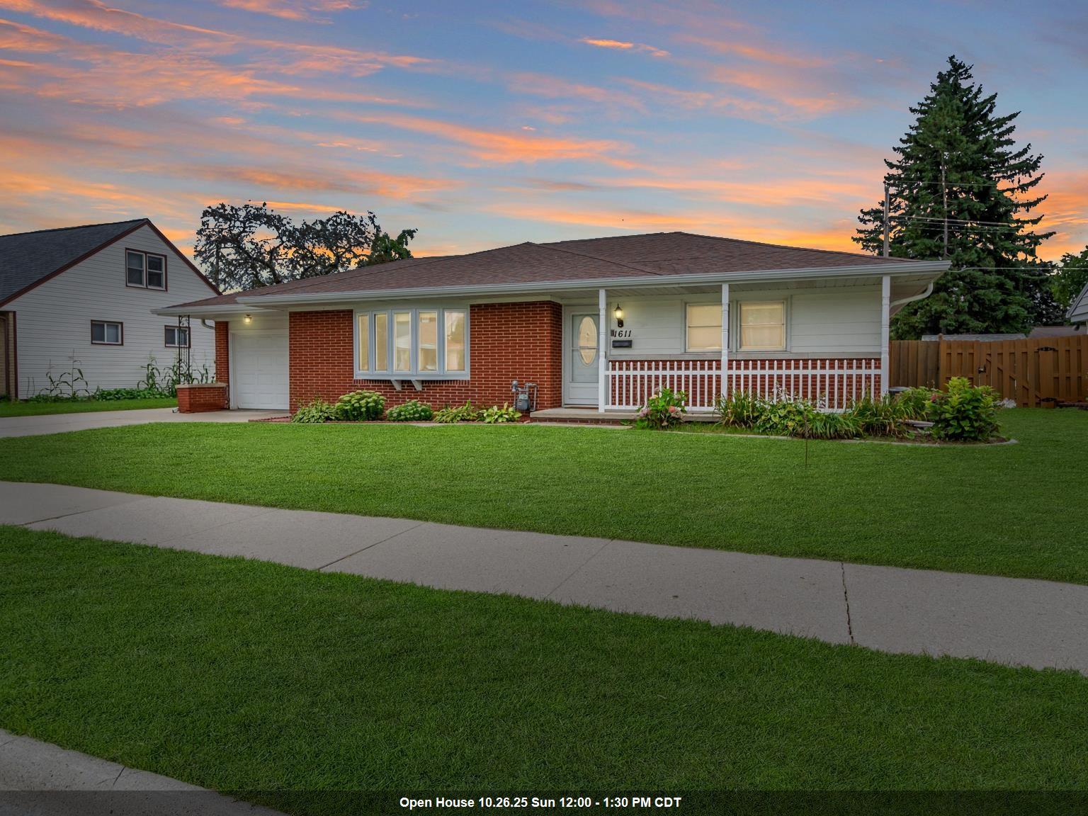 Green Bay, Wisconsin 54304, United States, 3 Bedrooms Bedrooms, ,2 BathroomsBathrooms,Residential,Active,195522