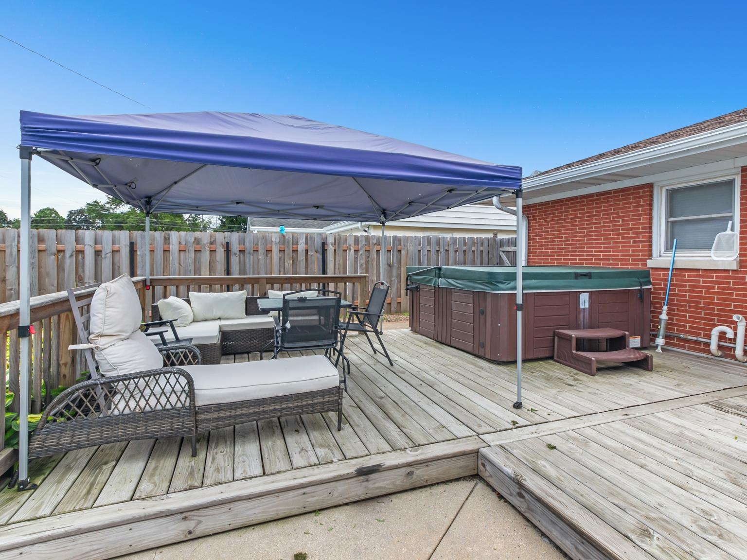 Green Bay, Wisconsin 54304, United States, 3 Bedrooms Bedrooms, ,2 BathroomsBathrooms,Residential,Active,195522