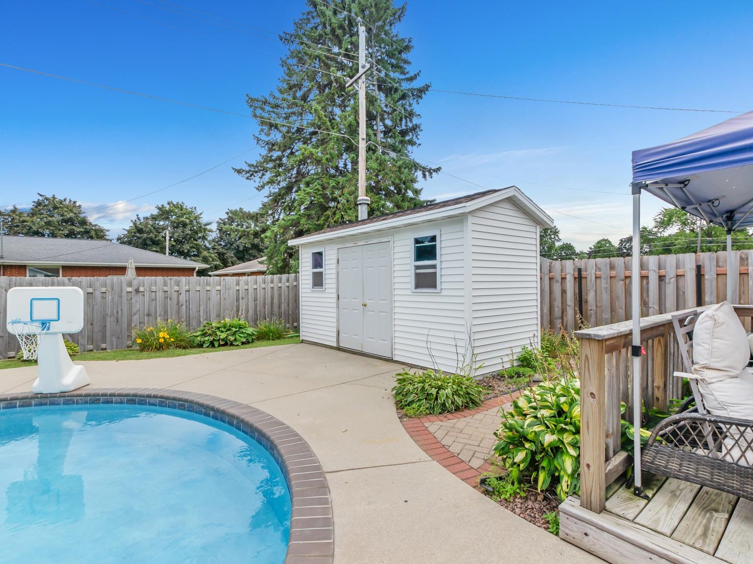 Green Bay, Wisconsin 54304, United States, 3 Bedrooms Bedrooms, ,2 BathroomsBathrooms,Residential,Active,195522