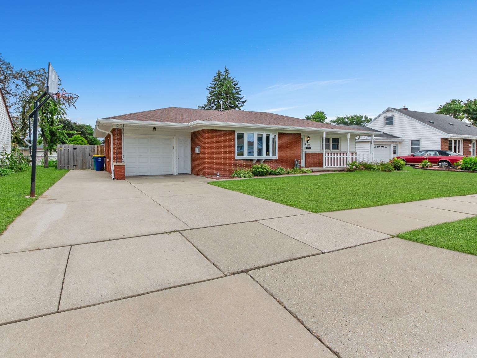 Green Bay, Wisconsin 54304, United States, 3 Bedrooms Bedrooms, ,2 BathroomsBathrooms,Residential,Active,195522