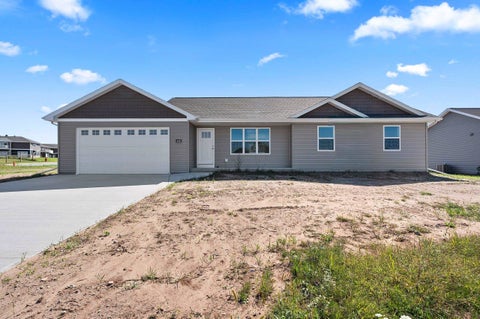 Photo of 542 RIVERVIEW Drive, BERLIN, WI 54923 (MLS # 50332819)