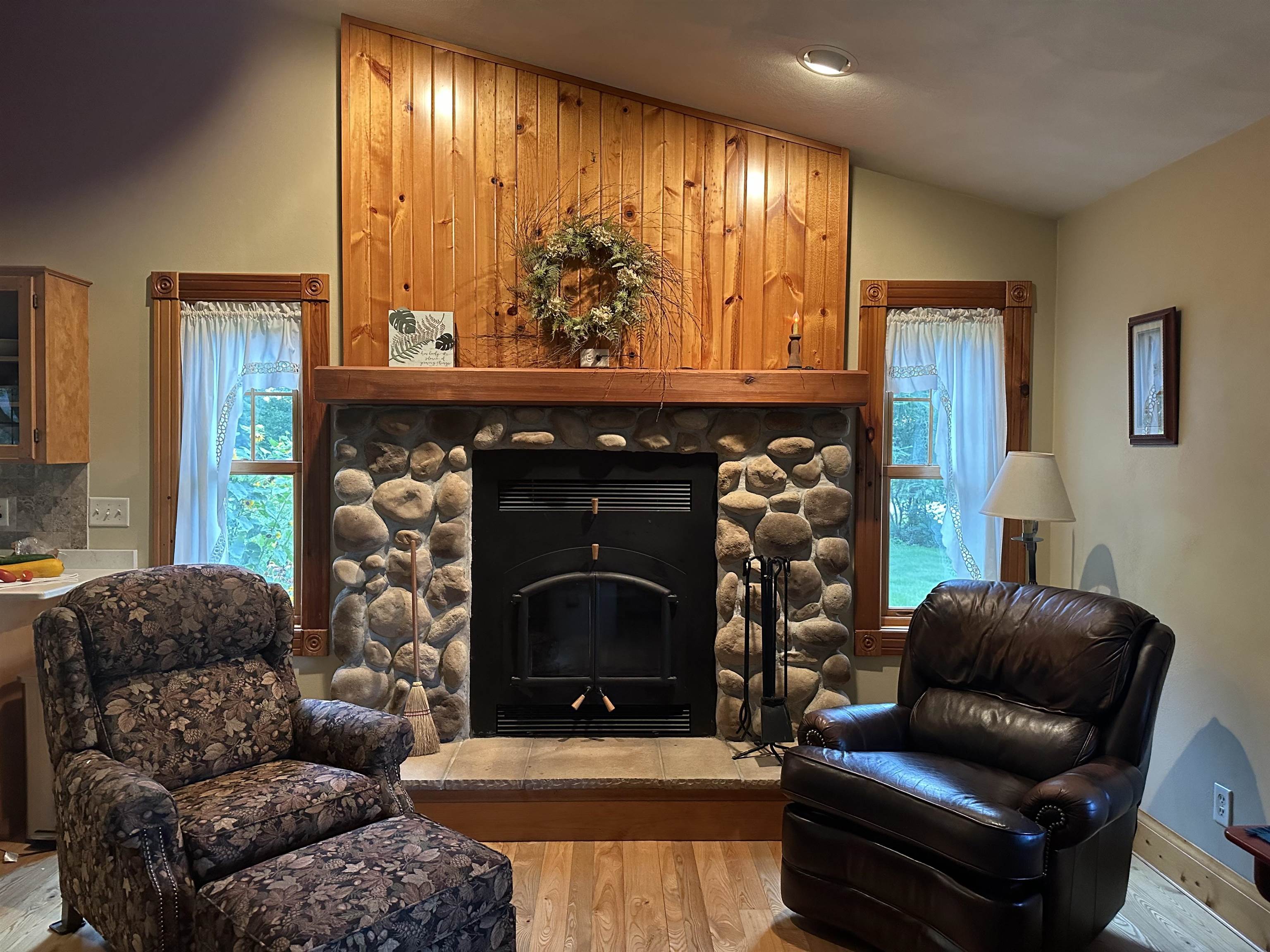 Brandon, Wisconsin 53919, United States, 2 Bedrooms Bedrooms, ,3 BathroomsBathrooms,Residential,Active,192208