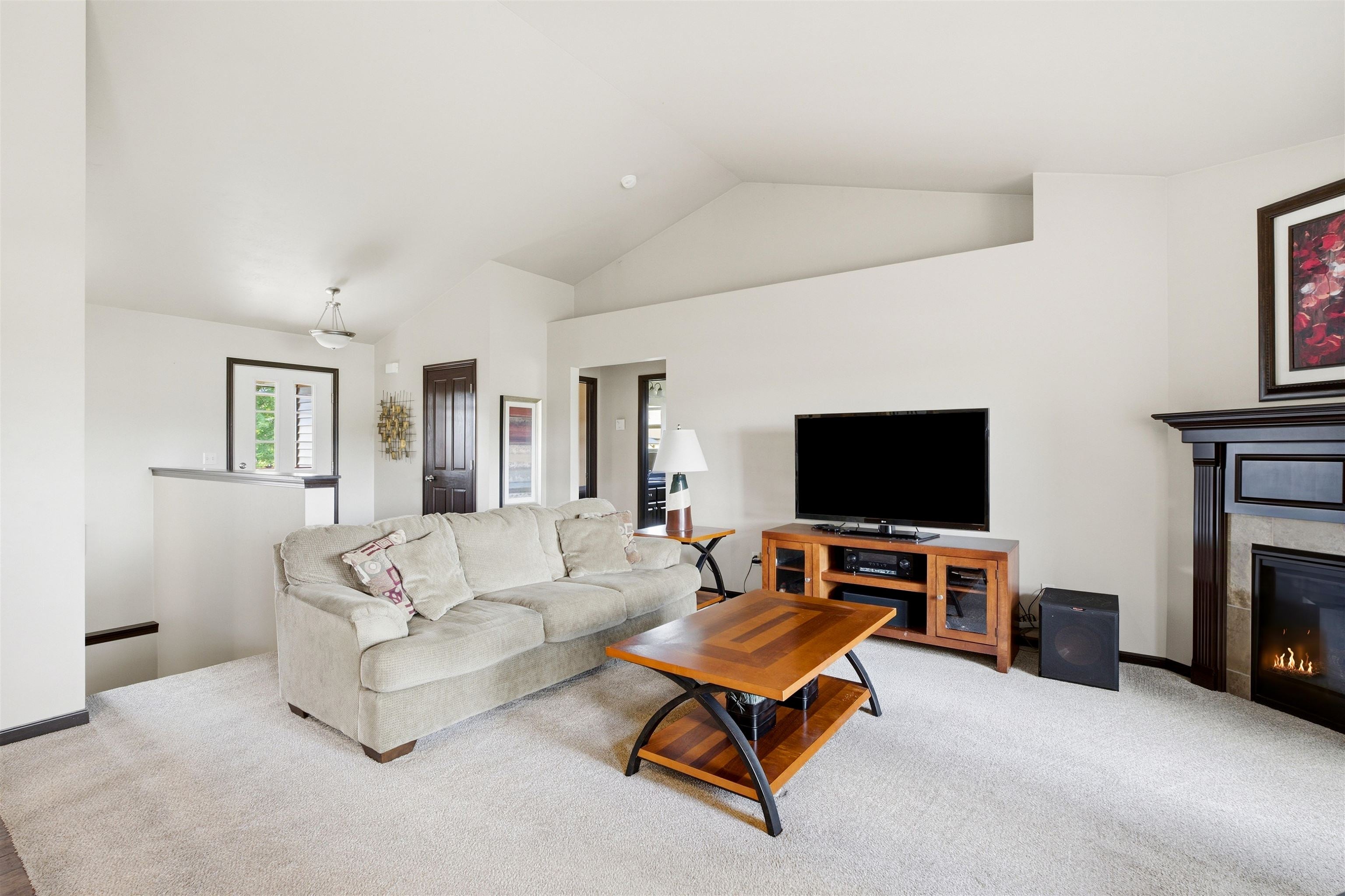 2916 FOX TAIL Lane