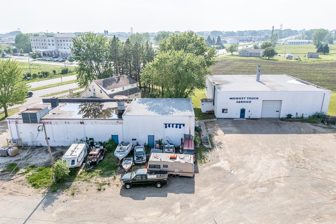 1703 N CASALOMA Drive