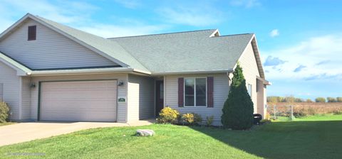 Photo of 220 BROOKE Drive, OMRO, WI 54963 (MLS # 50316710) Photo of 220 BROOKE Drive, OMRO, WI 54963 (MLS # 50316710)