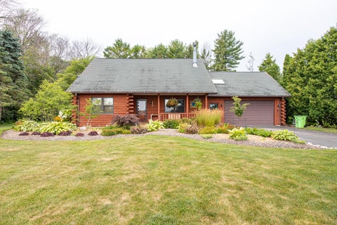 Photo of N8659 FIRELANE 10, MENASHA, WI 54952 (MLS # 50330512)