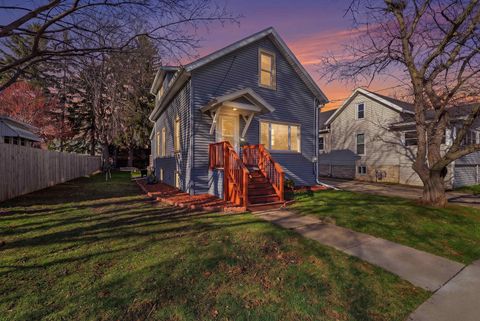 Photo of 316 E LINCOLN Avenue, OSHKOSH, WI 54901 (MLS # 50323578)