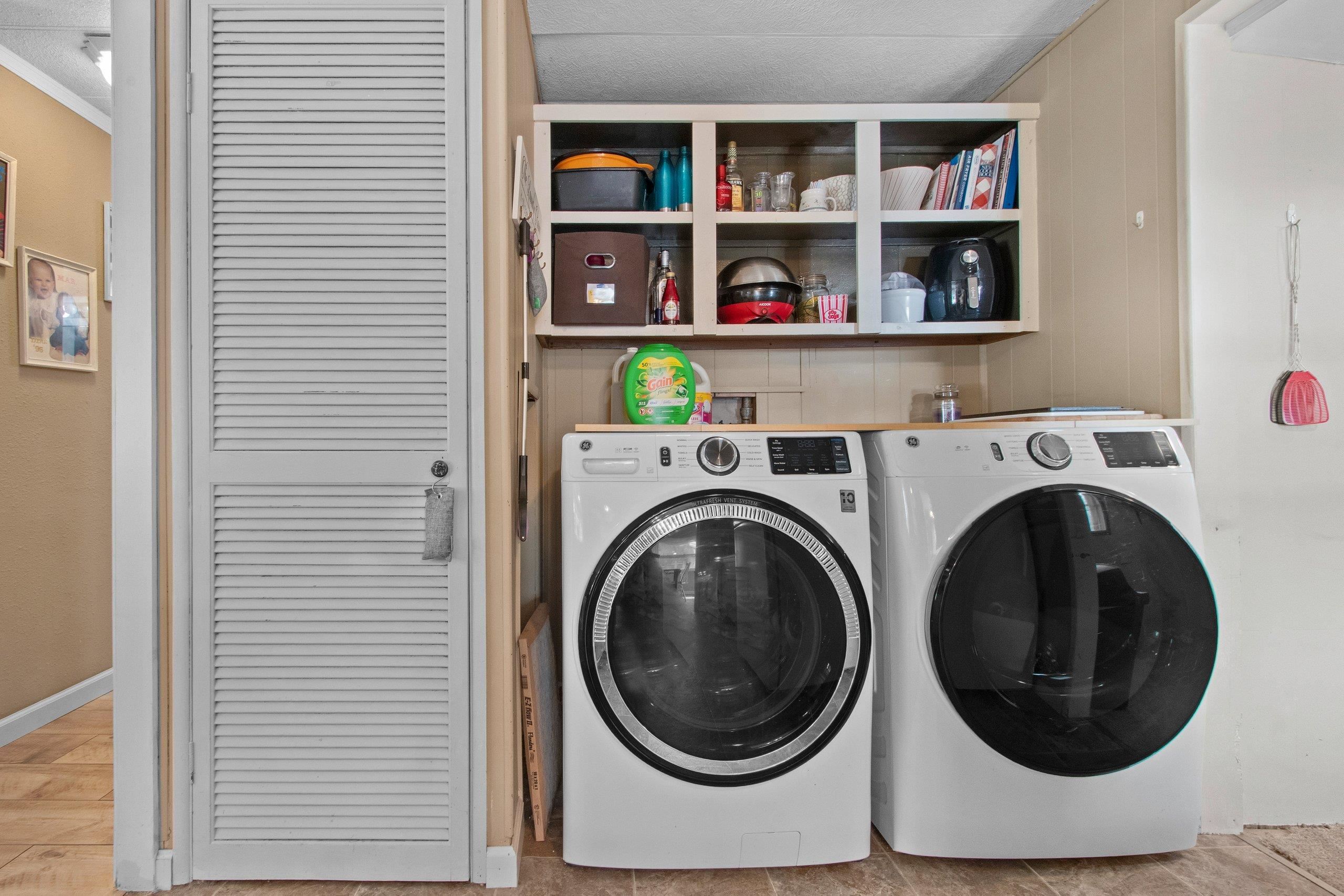 Shawano, Wisconsin 54166, United States, 3 Bedrooms Bedrooms, ,2 BathroomsBathrooms,Residential,Active,202098