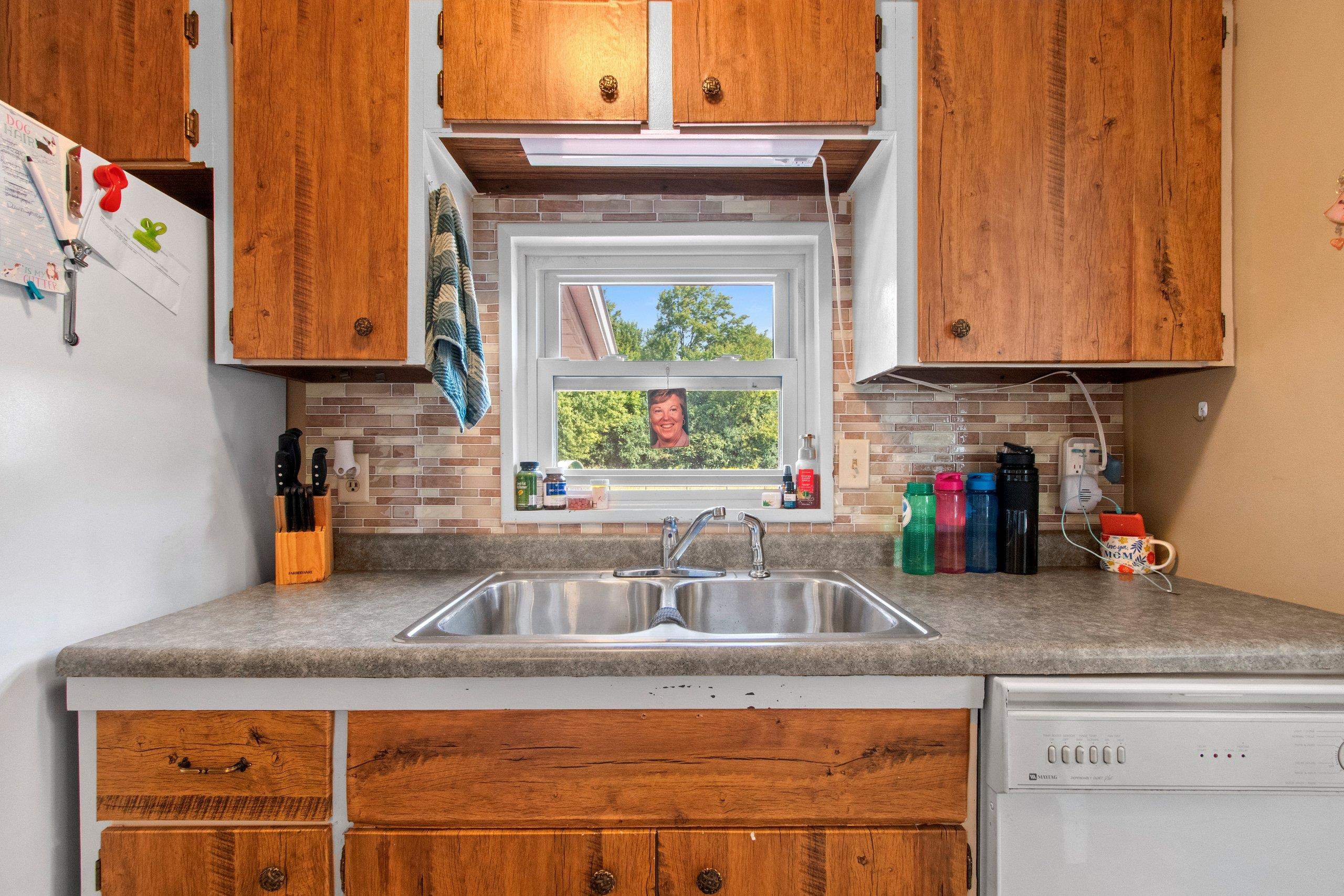 Shawano, Wisconsin 54166, United States, 3 Bedrooms Bedrooms, ,2 BathroomsBathrooms,Residential,Active,202098