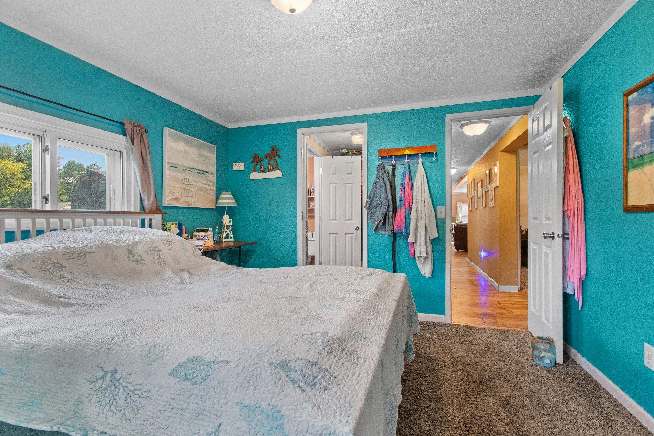 Shawano, Wisconsin 54166, United States, 3 Bedrooms Bedrooms, ,2 BathroomsBathrooms,Residential,Active,202098