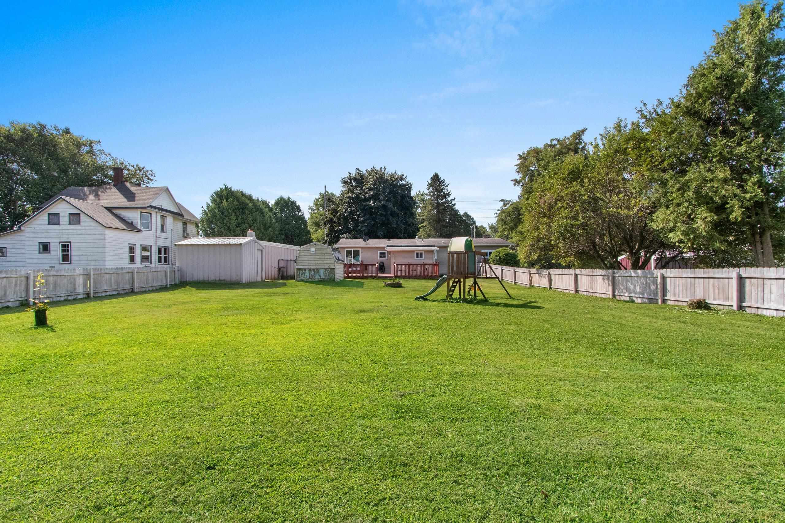 Shawano, Wisconsin 54166, United States, 3 Bedrooms Bedrooms, ,2 BathroomsBathrooms,Residential,Active,202098