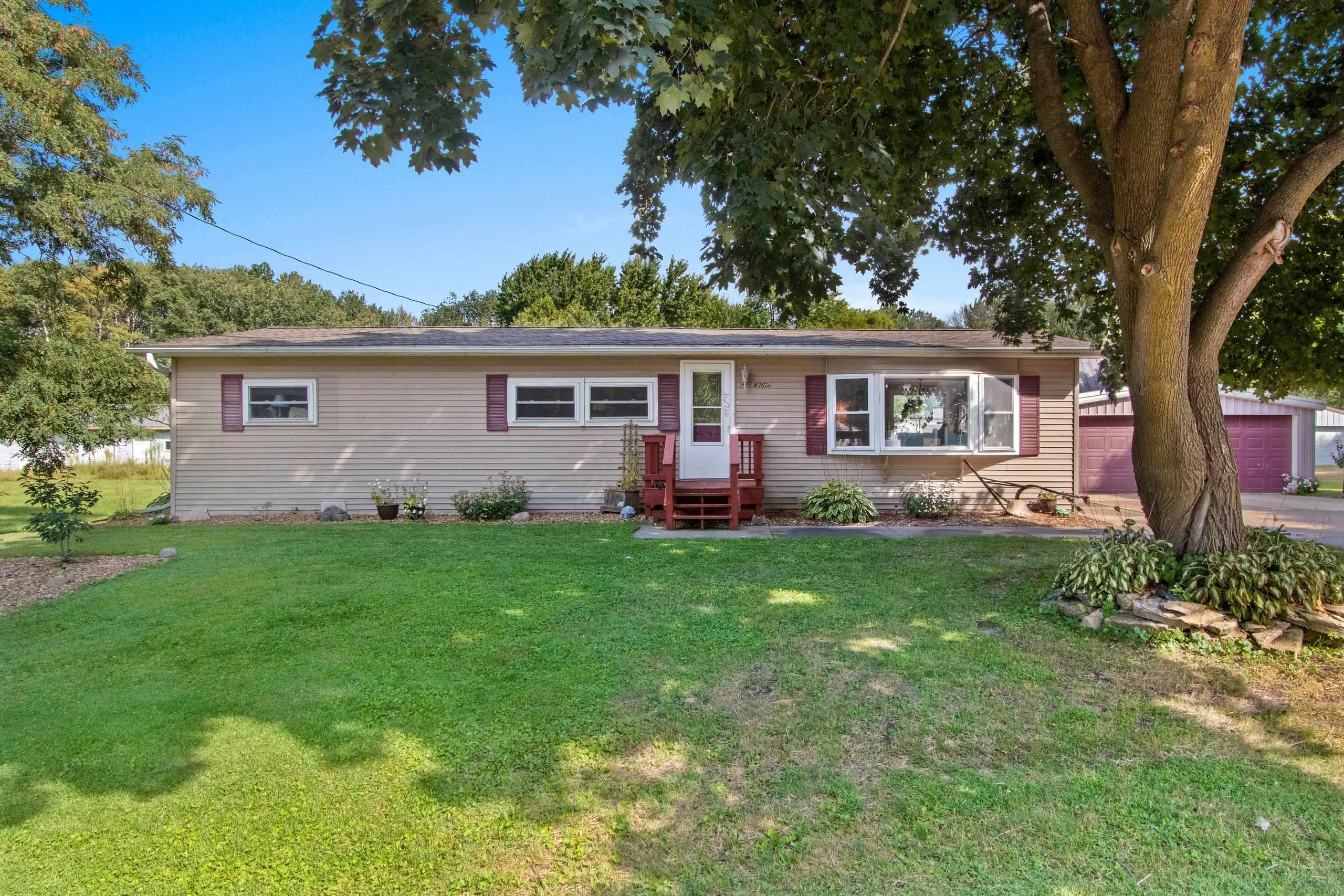 Shawano, Wisconsin 54166, United States, 3 Bedrooms Bedrooms, ,2 BathroomsBathrooms,Residential,Active,202098