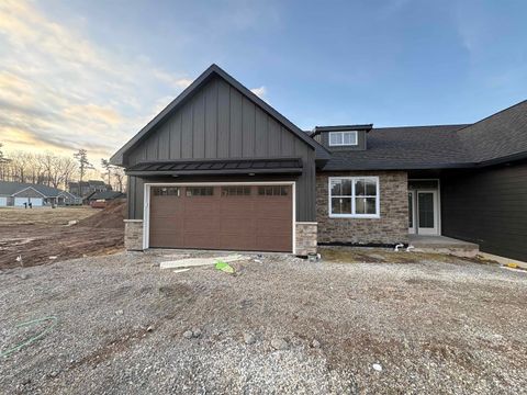 Photo of 3365 SHAWANO Avenue, GREEN BAY, WI 54313 (MLS # 50321236)