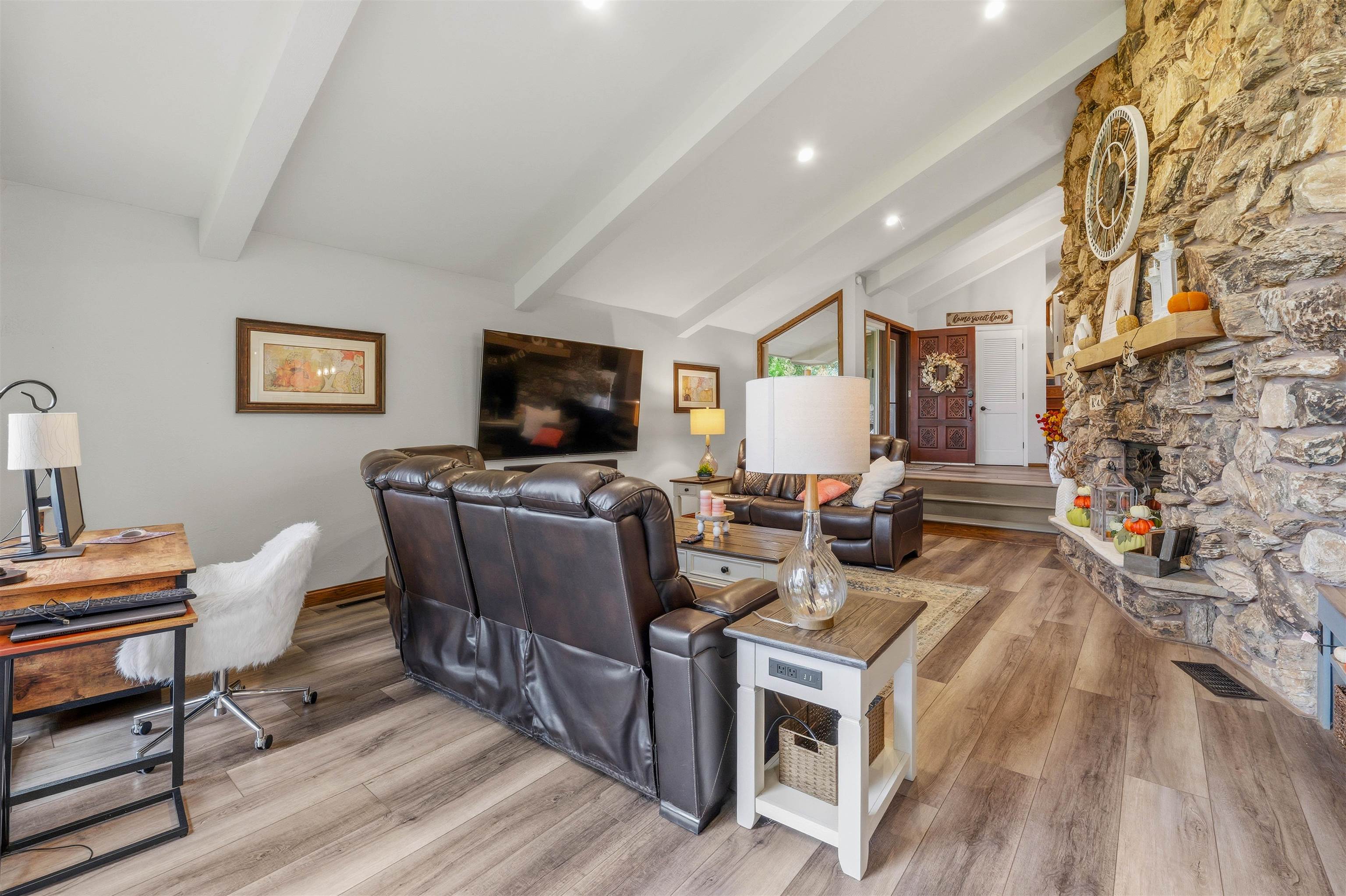 N7787 LEDGEVIEW SPRINGS Drive
