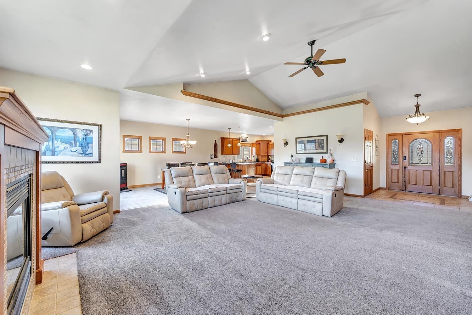 3551 GLEN ABBEY Drive