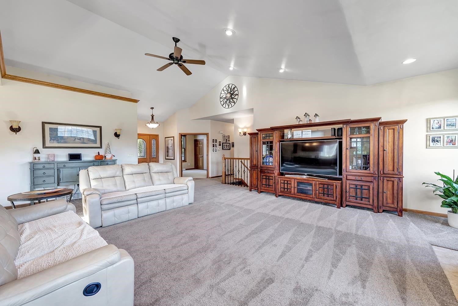 3551 GLEN ABBEY Drive