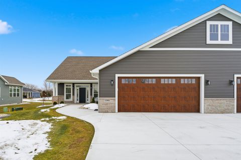 Photo of 1382 LIGHTHOUSE VILLAGE Road, FOND DU LAC, WI 54937 (MLS # 50319515)