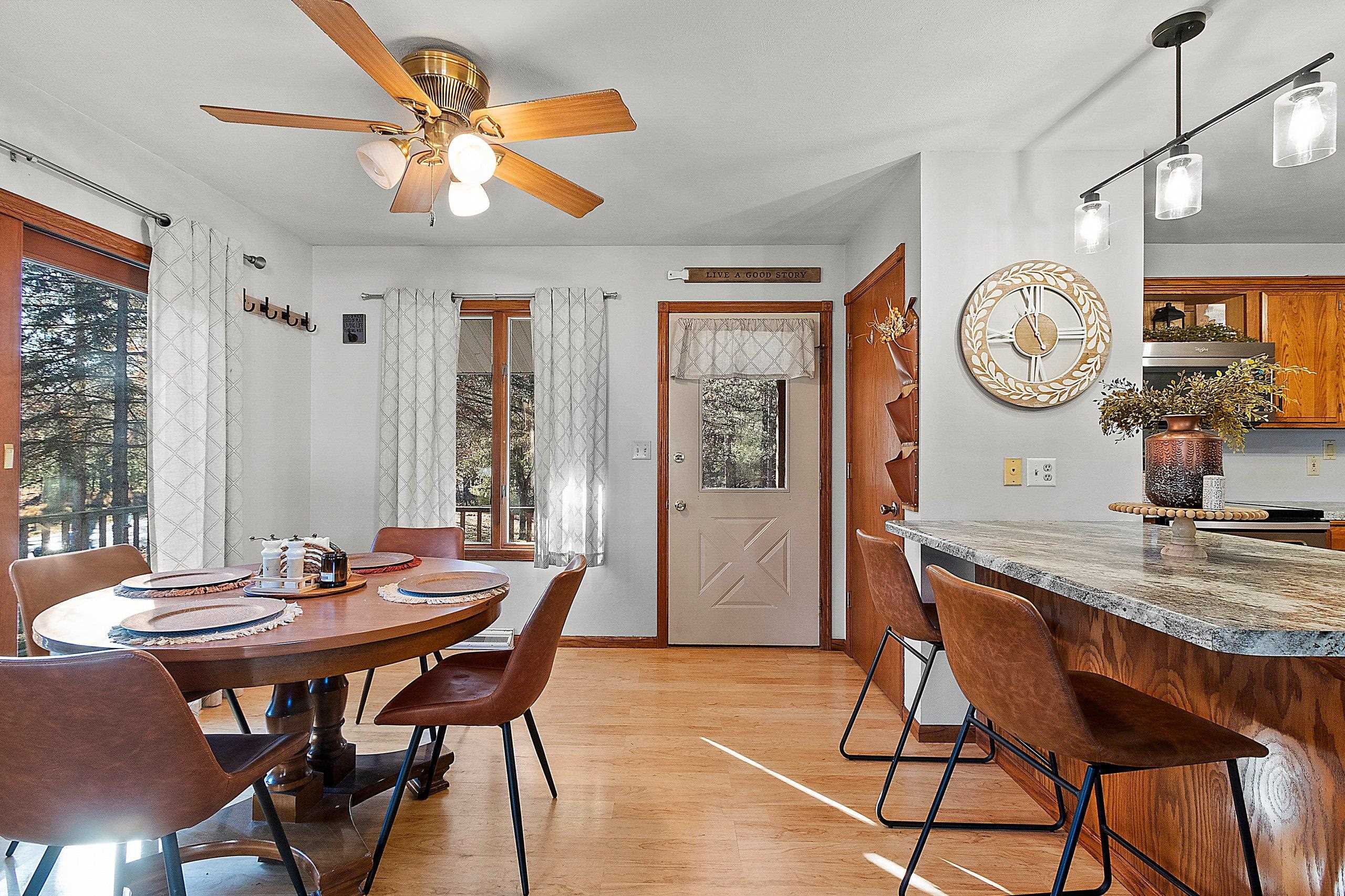 Shawano, Wisconsin 54166, United States, 3 Bedrooms Bedrooms, ,1 BathroomBathrooms,Residential,Active,238397