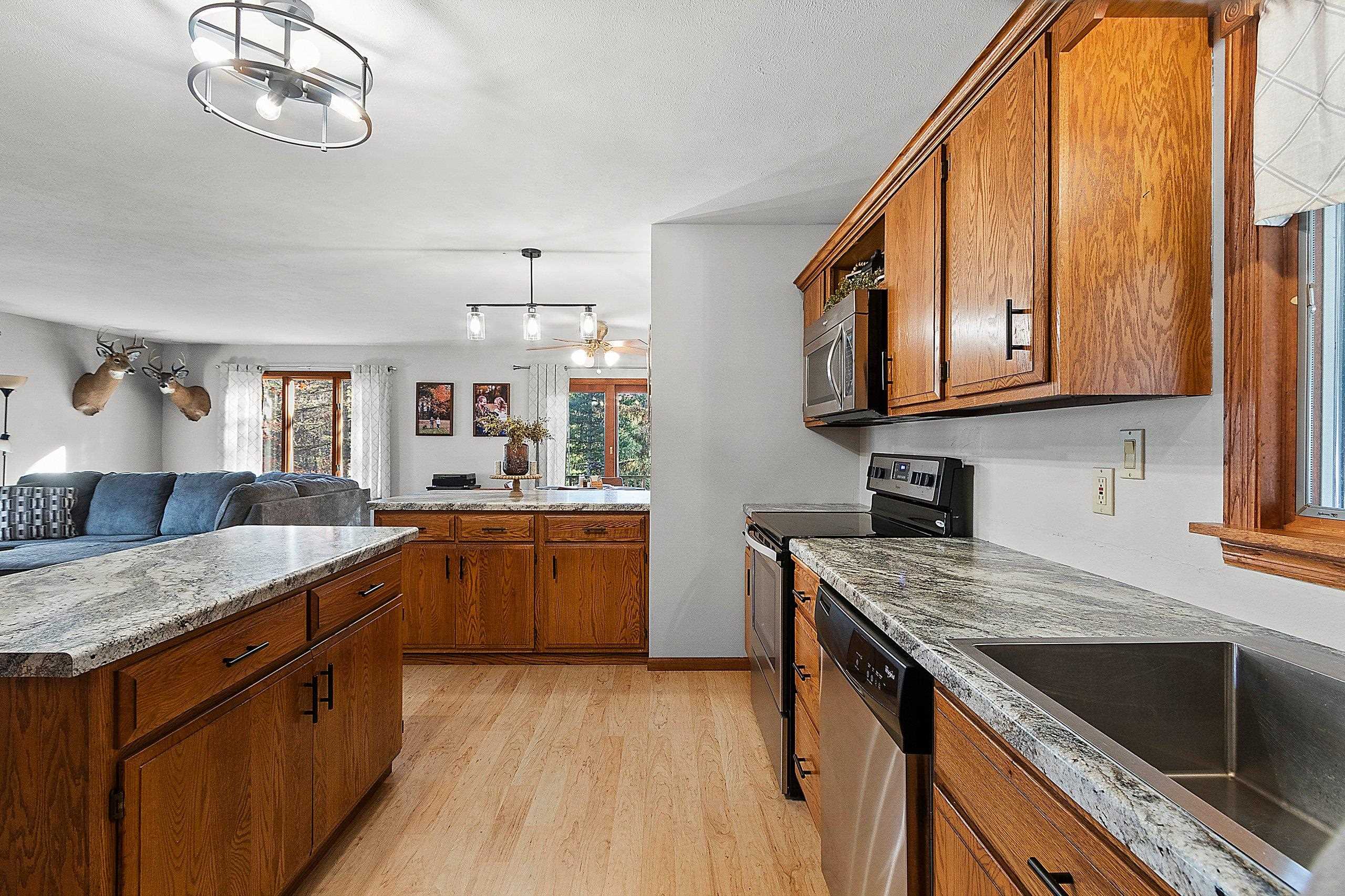 Shawano, Wisconsin 54166, United States, 3 Bedrooms Bedrooms, ,1 BathroomBathrooms,Residential,Active,238397