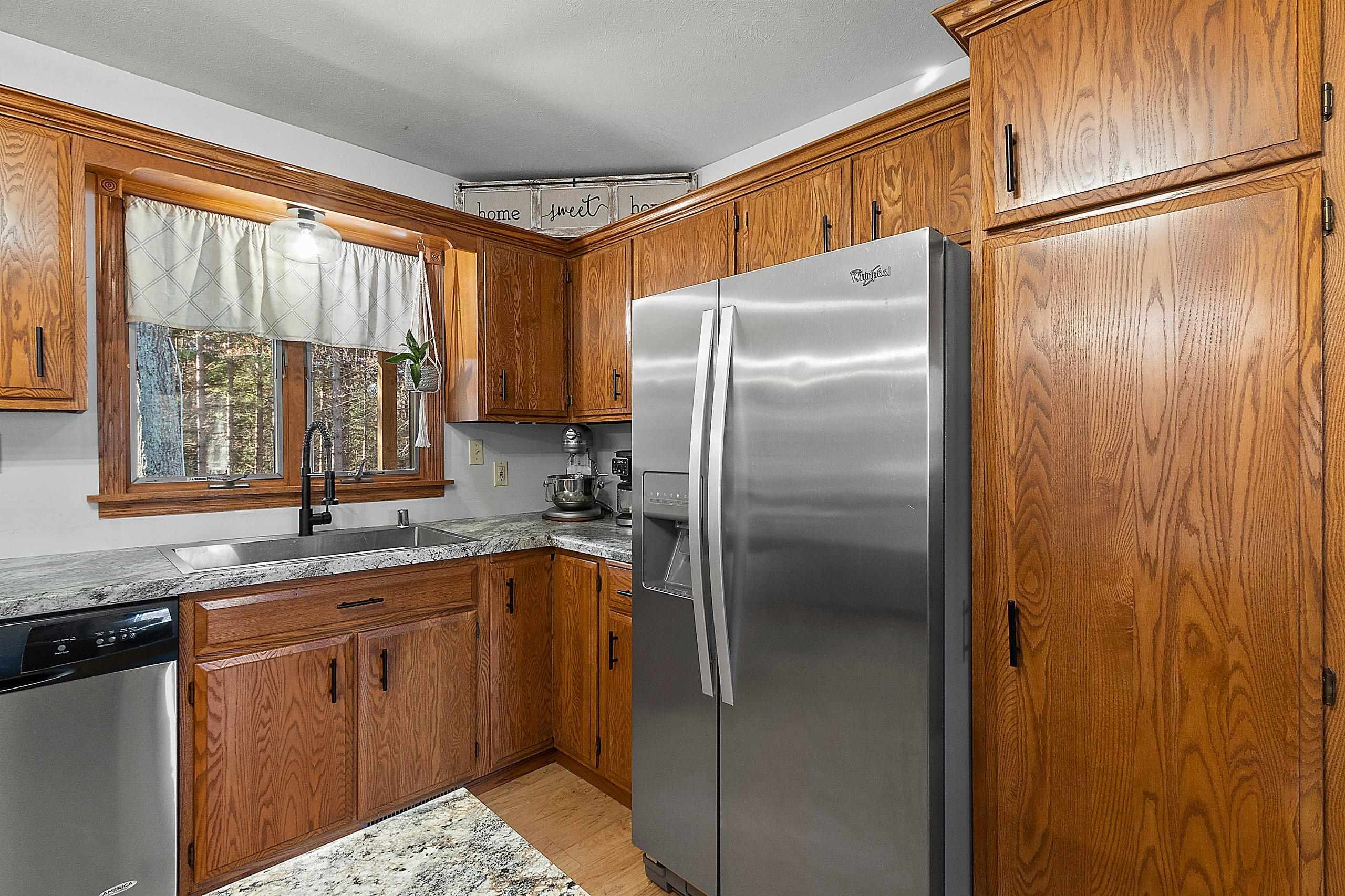 Shawano, Wisconsin 54166, United States, 3 Bedrooms Bedrooms, ,1 BathroomBathrooms,Residential,Active,238397