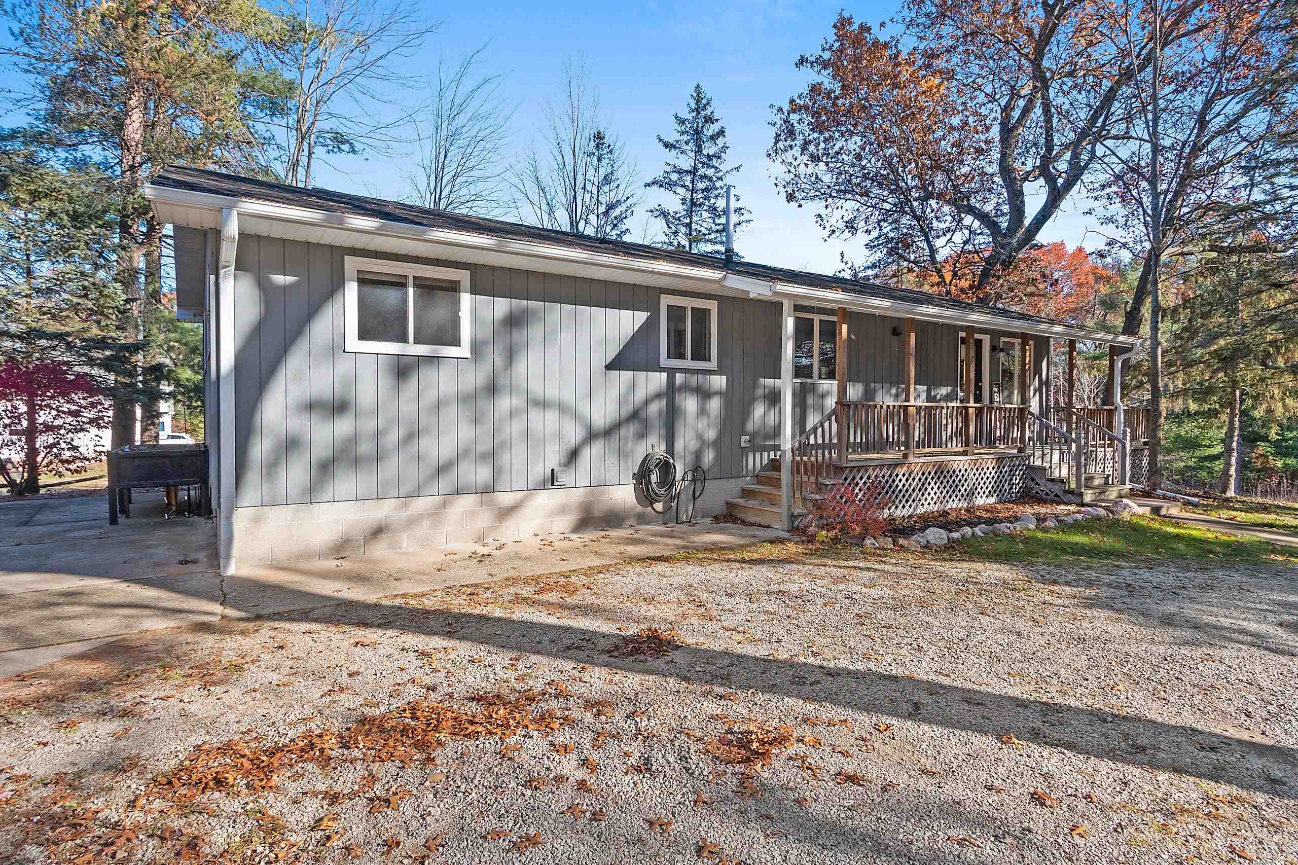 Shawano, Wisconsin 54166, United States, 3 Bedrooms Bedrooms, ,1 BathroomBathrooms,Residential,Active,238397
