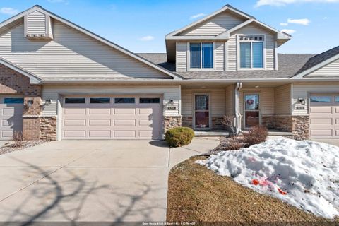 Photo of 1274 BAYPORT Terrace, GREEN BAY, WI 54313 (MLS # 50321392)