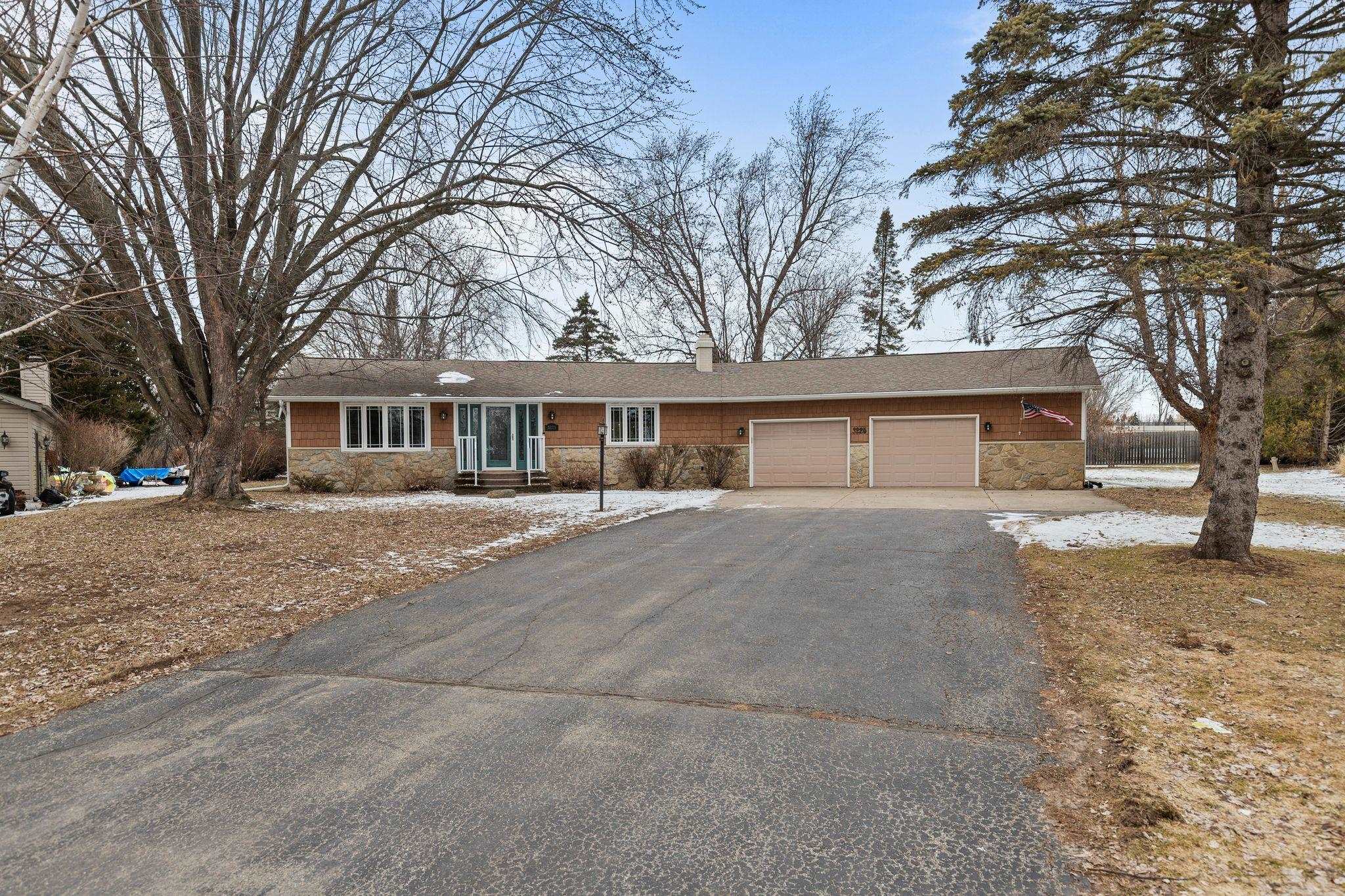 3225 N ABENDROTH Street