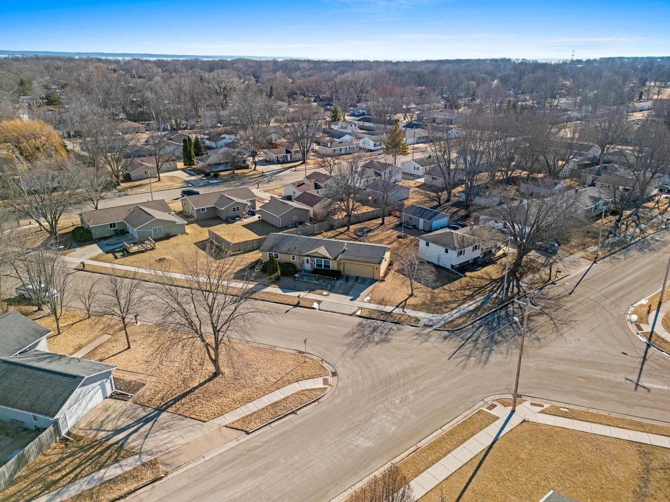 Menasha, Wisconsin 54952, United States, 3 Bedrooms Bedrooms, ,2 BathroomsBathrooms,Residential,Active,10441