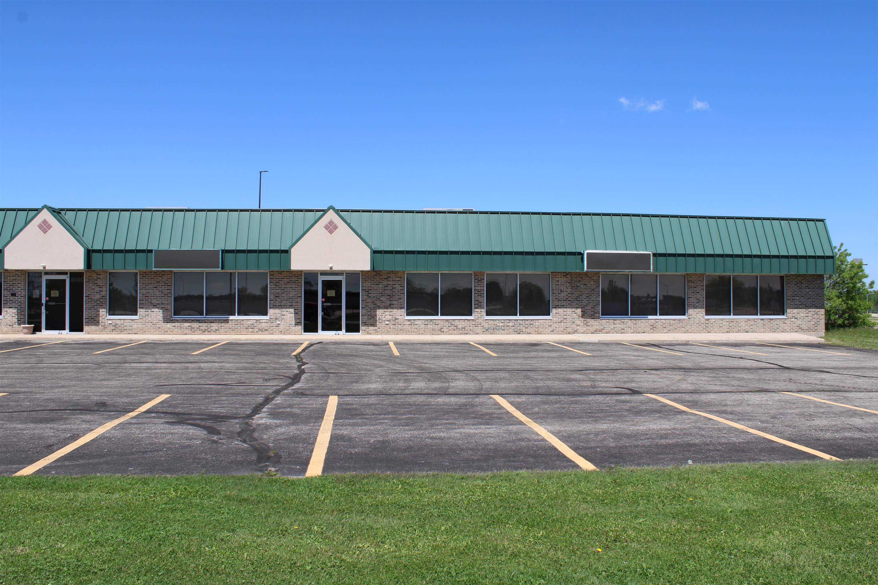 Photo 1 of 31 — 848 S MILITARY Road, FOND DU LAC, WI 54935