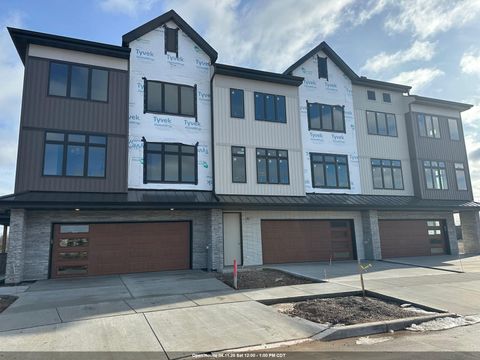 Photo of 385 SATORI Trail, KIMBERLY, WI 54136 (MLS # 50319844)