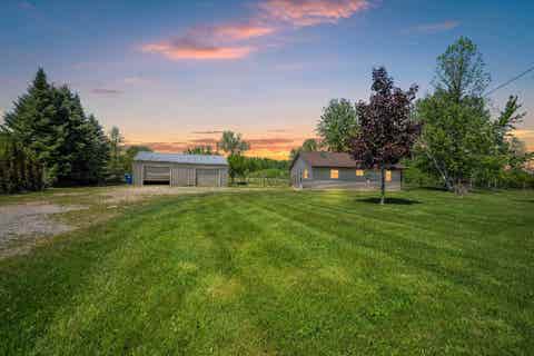 Photo of W382 COUNTY RD E RD, OCONTO FALLS, WI 54154 (MLS # 50327150)