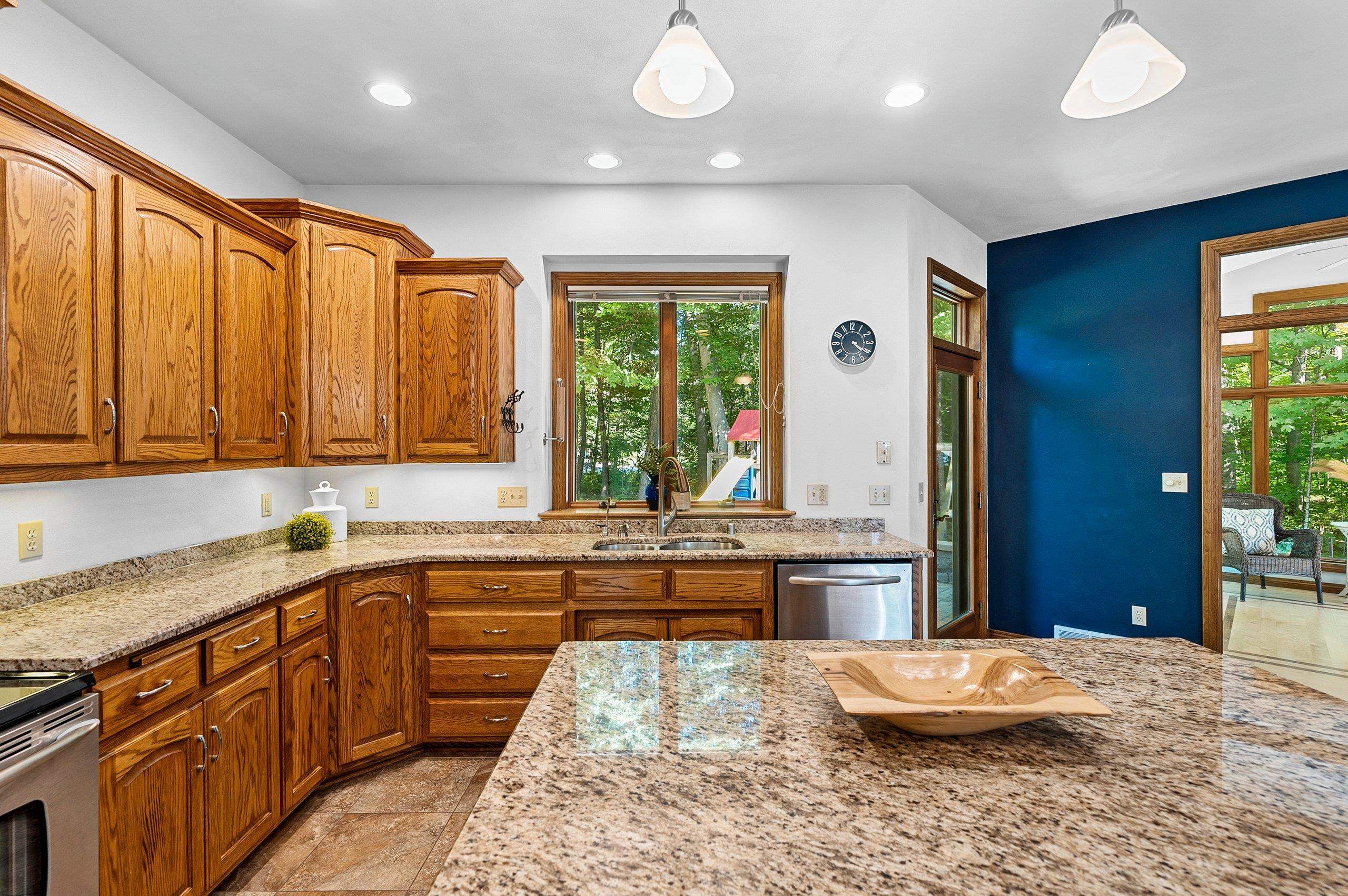 Appleton, Wisconsin 54913, United States, 3 Bedrooms Bedrooms, ,3 BathroomsBathrooms,Residential,Active,181860