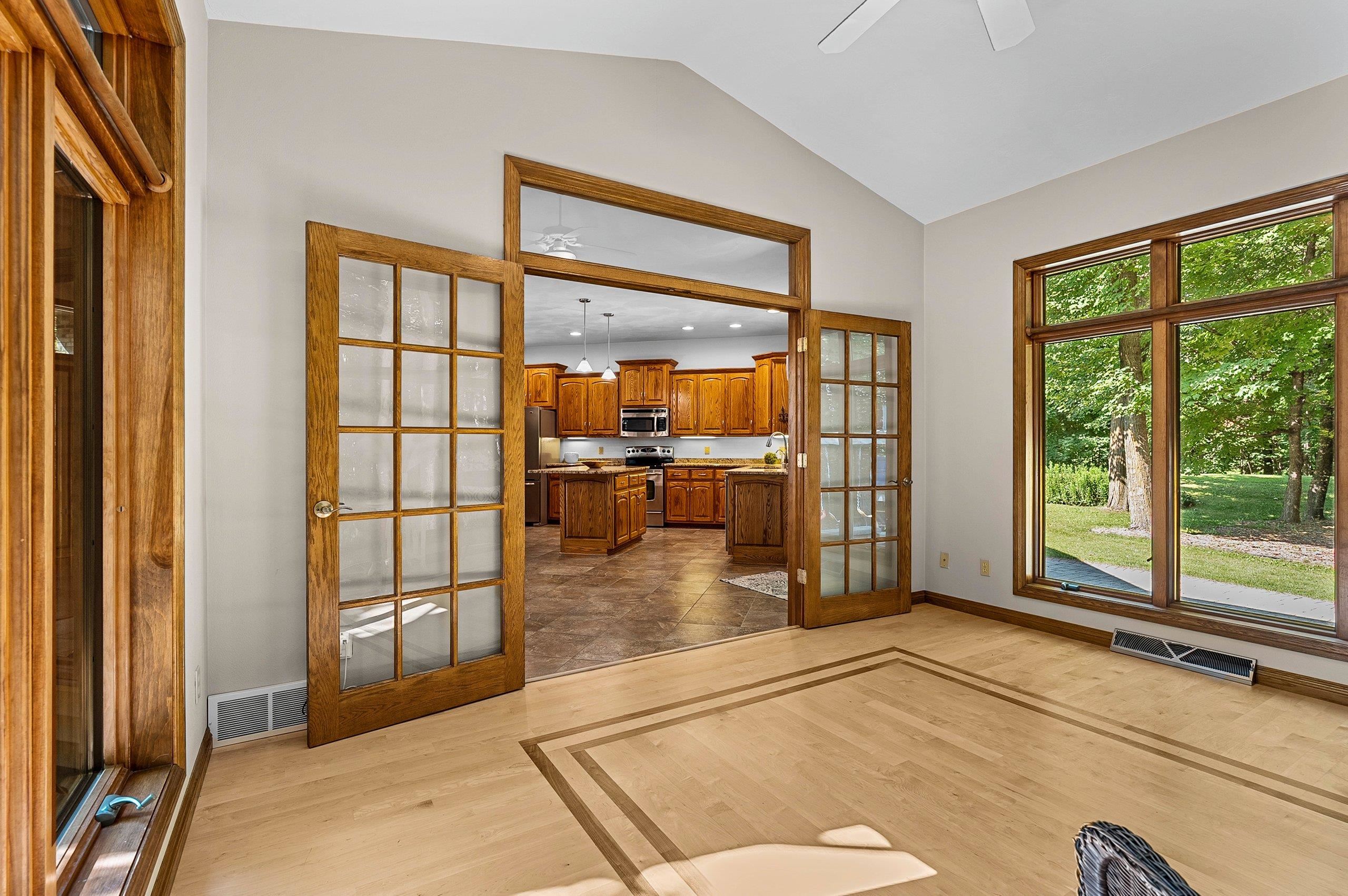 Appleton, Wisconsin 54913, United States, 3 Bedrooms Bedrooms, ,3 BathroomsBathrooms,Residential,Active,181860