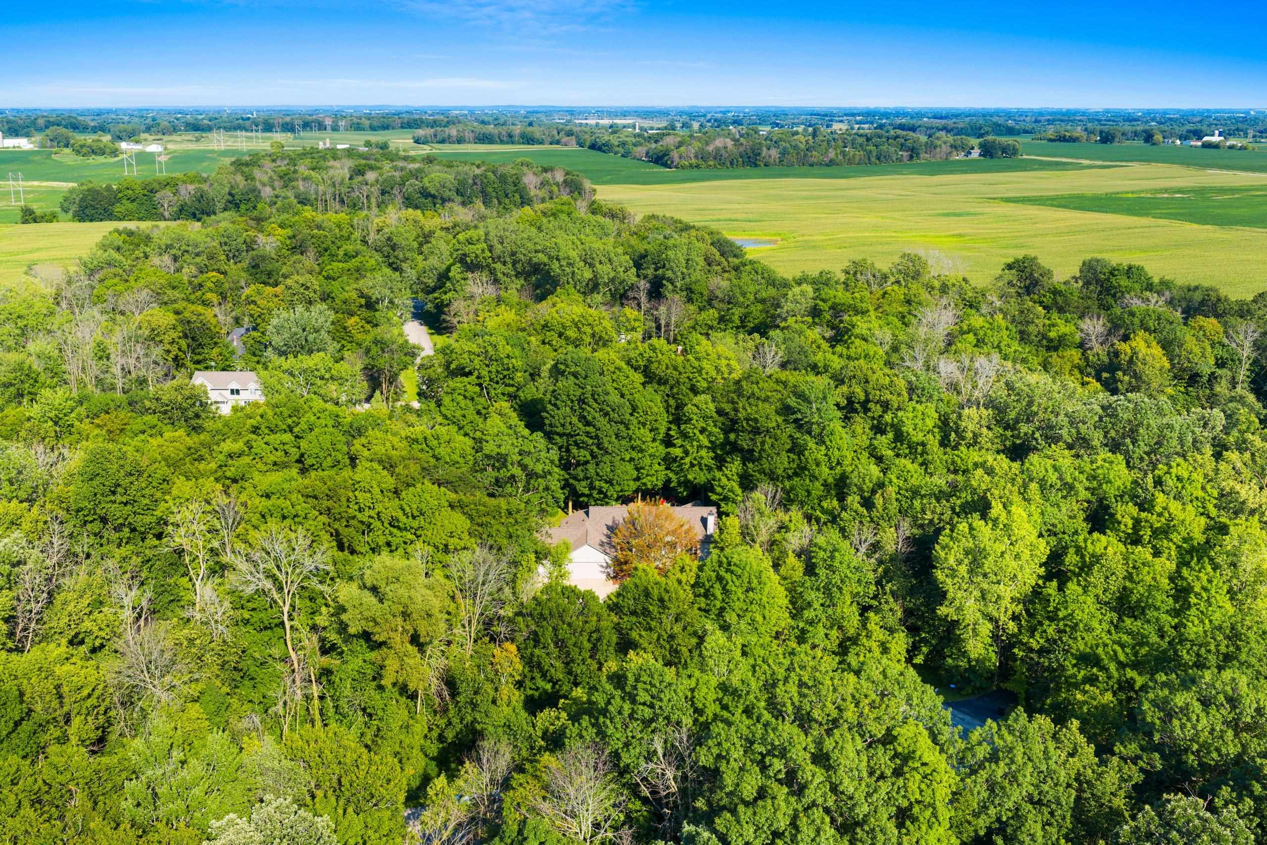 Appleton, Wisconsin 54913, United States, 3 Bedrooms Bedrooms, ,3 BathroomsBathrooms,Residential,Active,181860