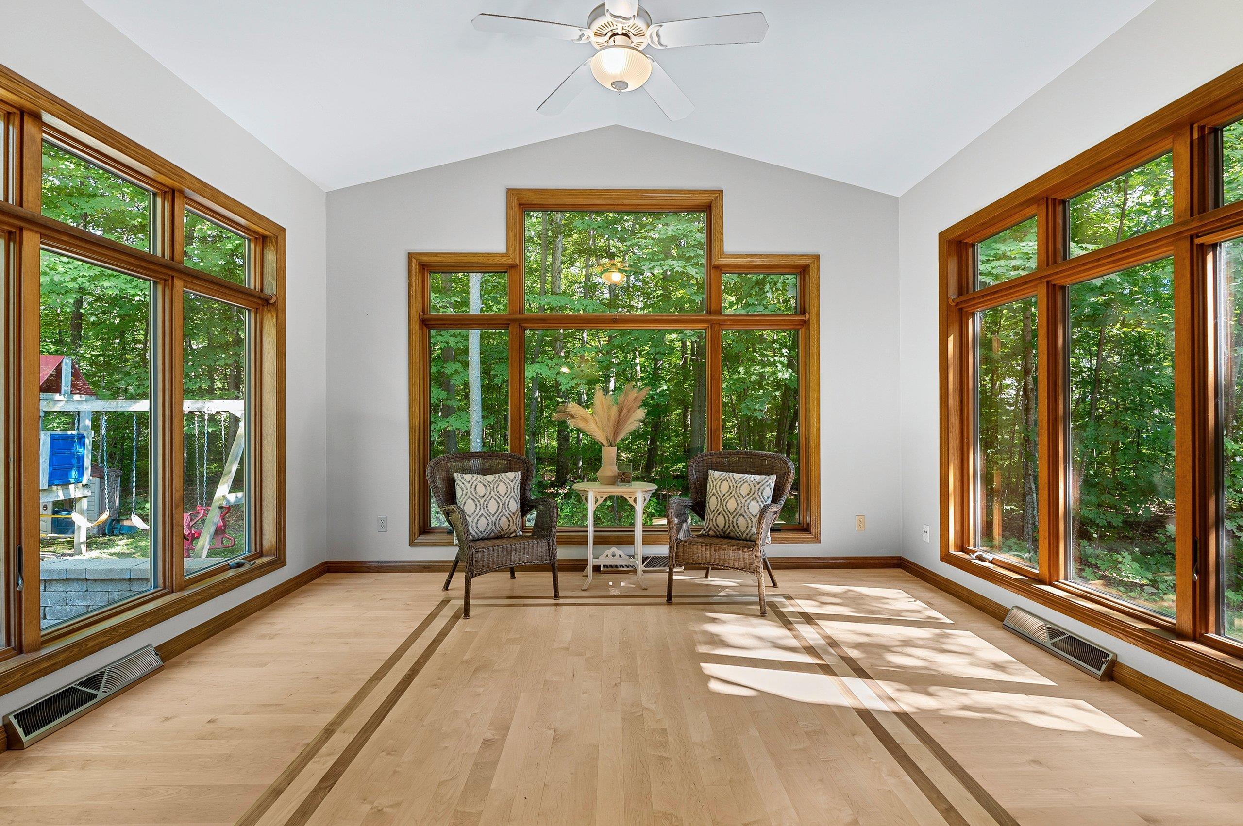 Appleton, Wisconsin 54913, United States, 3 Bedrooms Bedrooms, ,3 BathroomsBathrooms,Residential,Active,181860