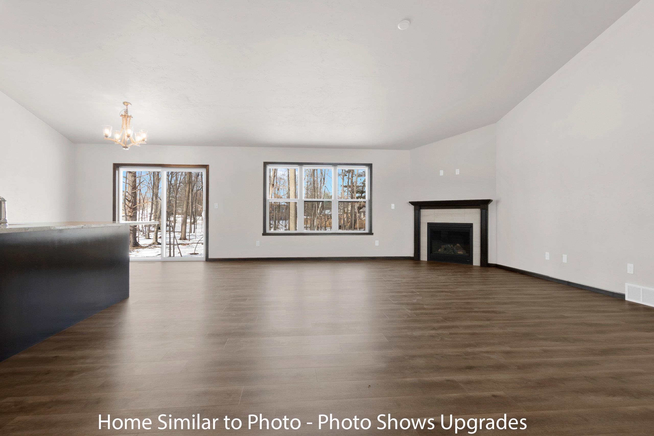 1732 BETTY JEAN Lane