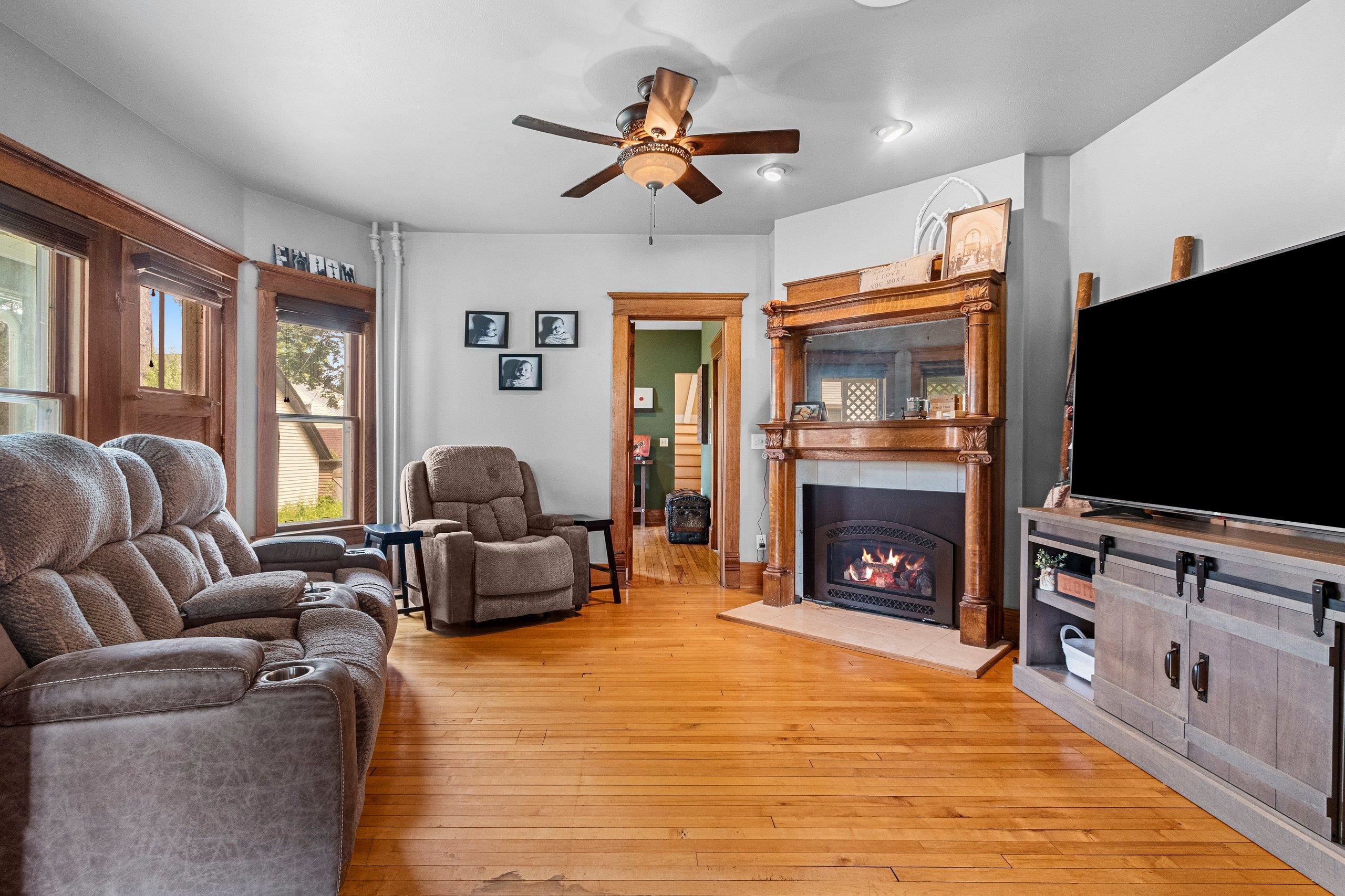 Shawano, Wisconsin 54166, United States, 6 Bedrooms Bedrooms, ,3 BathroomsBathrooms,Residential,Active,169515