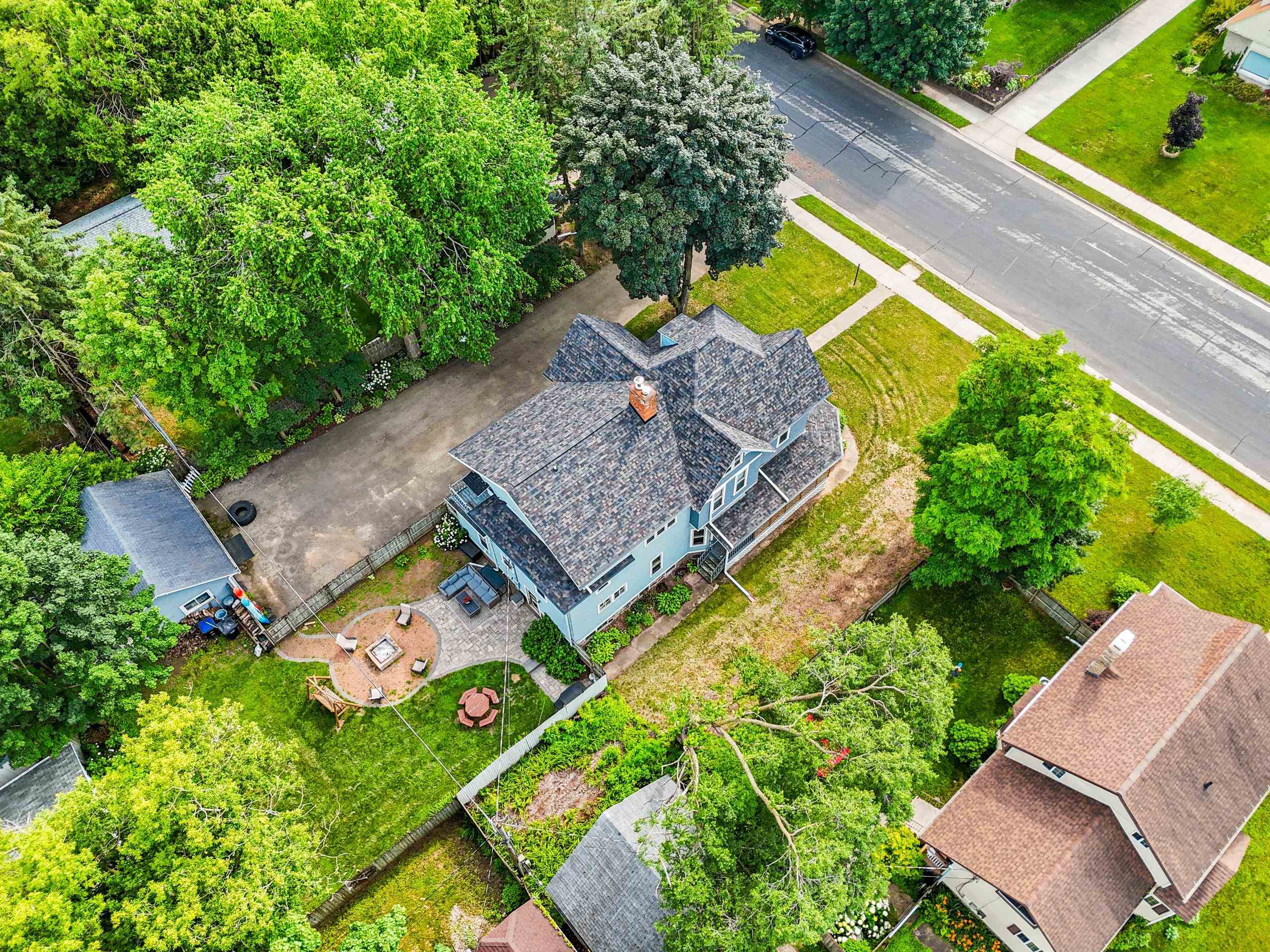 Shawano, Wisconsin 54166, United States, 6 Bedrooms Bedrooms, ,3 BathroomsBathrooms,Residential,Active,169515