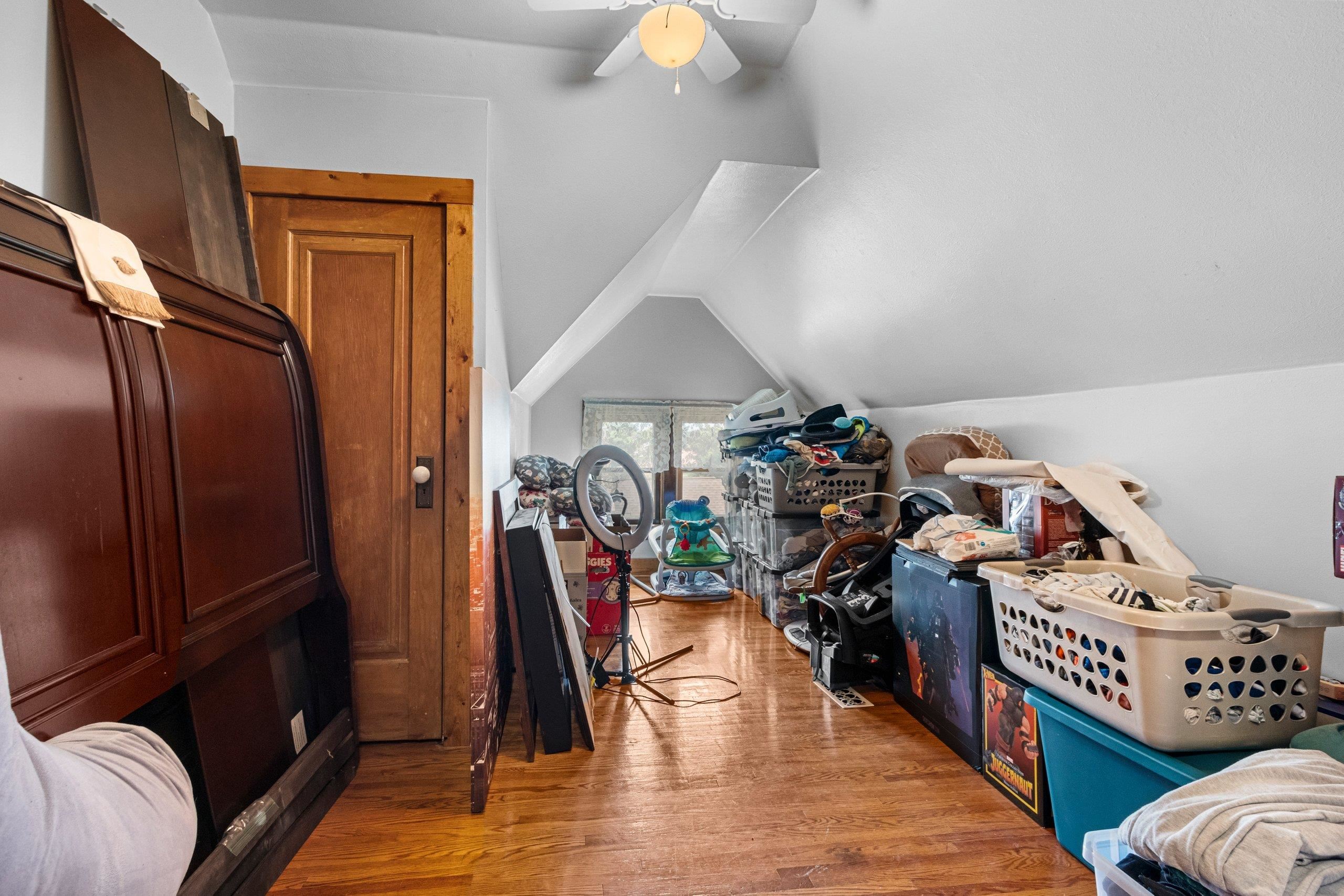 Shawano, Wisconsin 54166, United States, 6 Bedrooms Bedrooms, ,3 BathroomsBathrooms,Residential,Active,169515