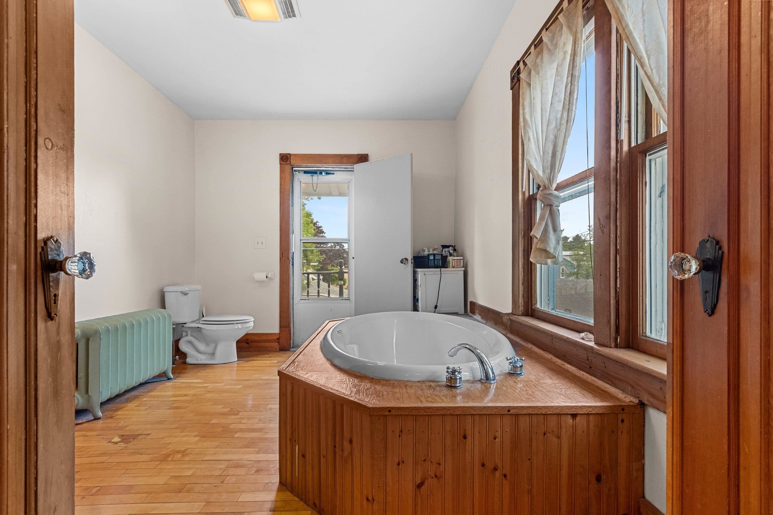 Shawano, Wisconsin 54166, United States, 6 Bedrooms Bedrooms, ,3 BathroomsBathrooms,Residential,Active,169515