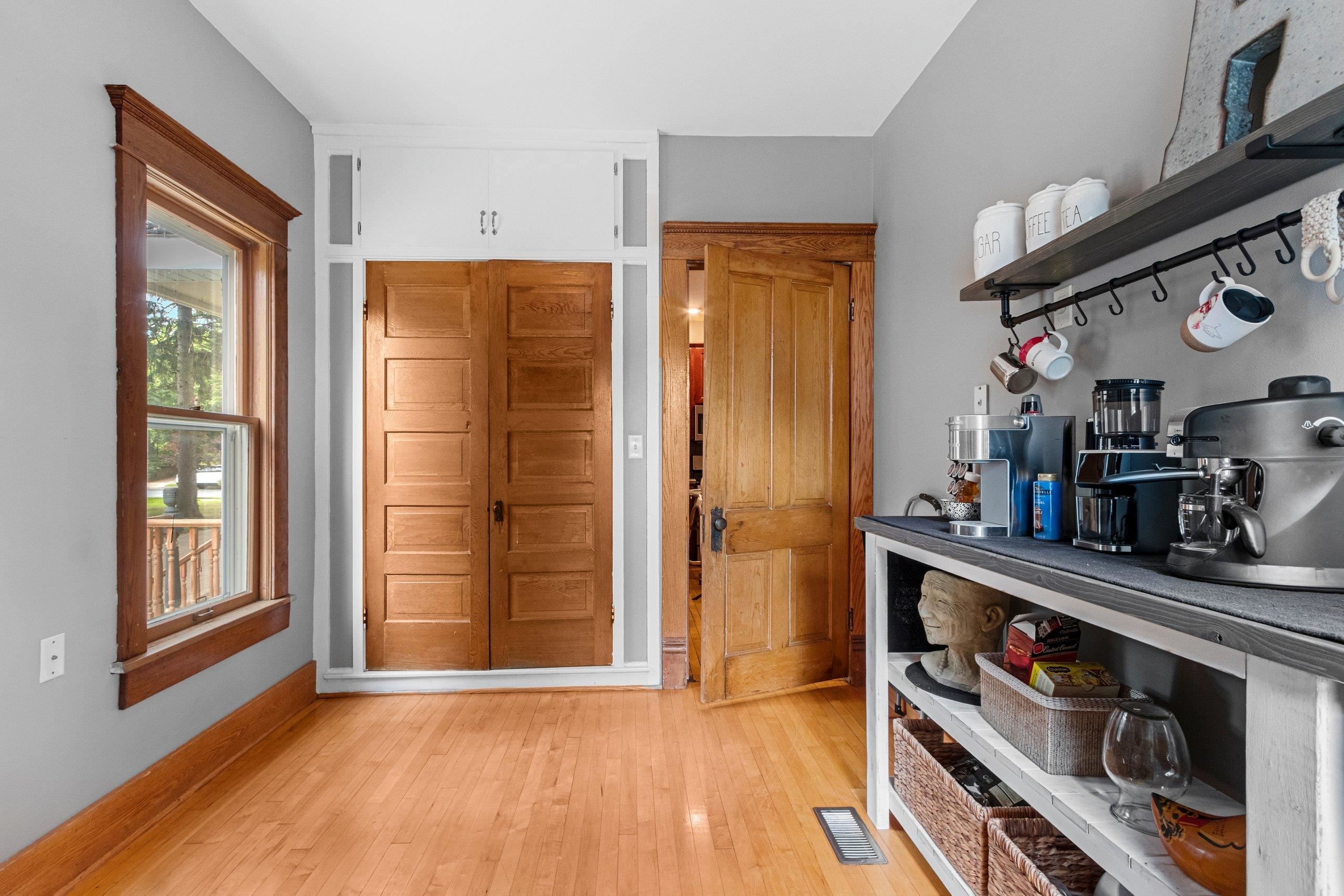 Shawano, Wisconsin 54166, United States, 6 Bedrooms Bedrooms, ,3 BathroomsBathrooms,Residential,Active,169515