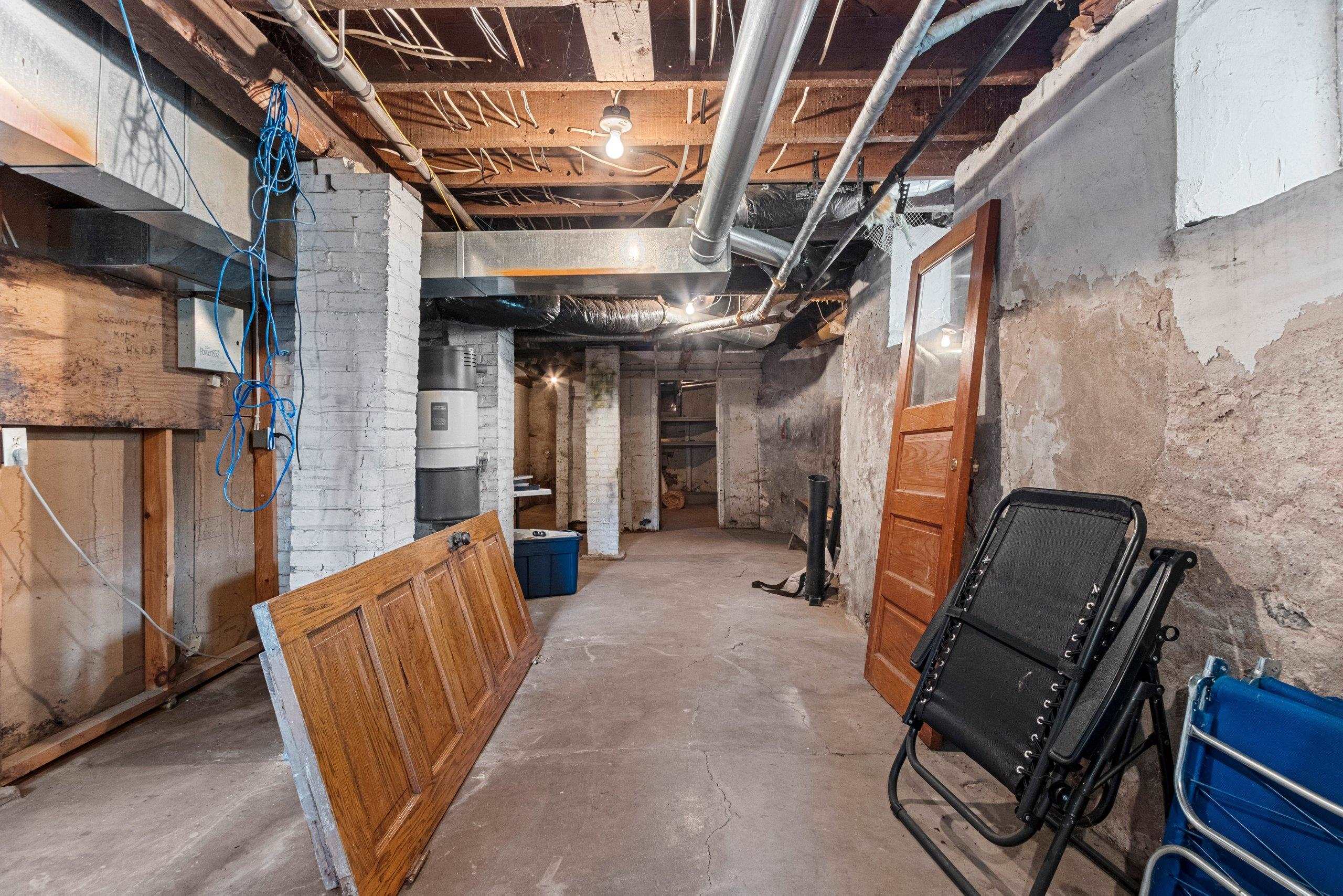 Shawano, Wisconsin 54166, United States, 6 Bedrooms Bedrooms, ,3 BathroomsBathrooms,Residential,Active,169515