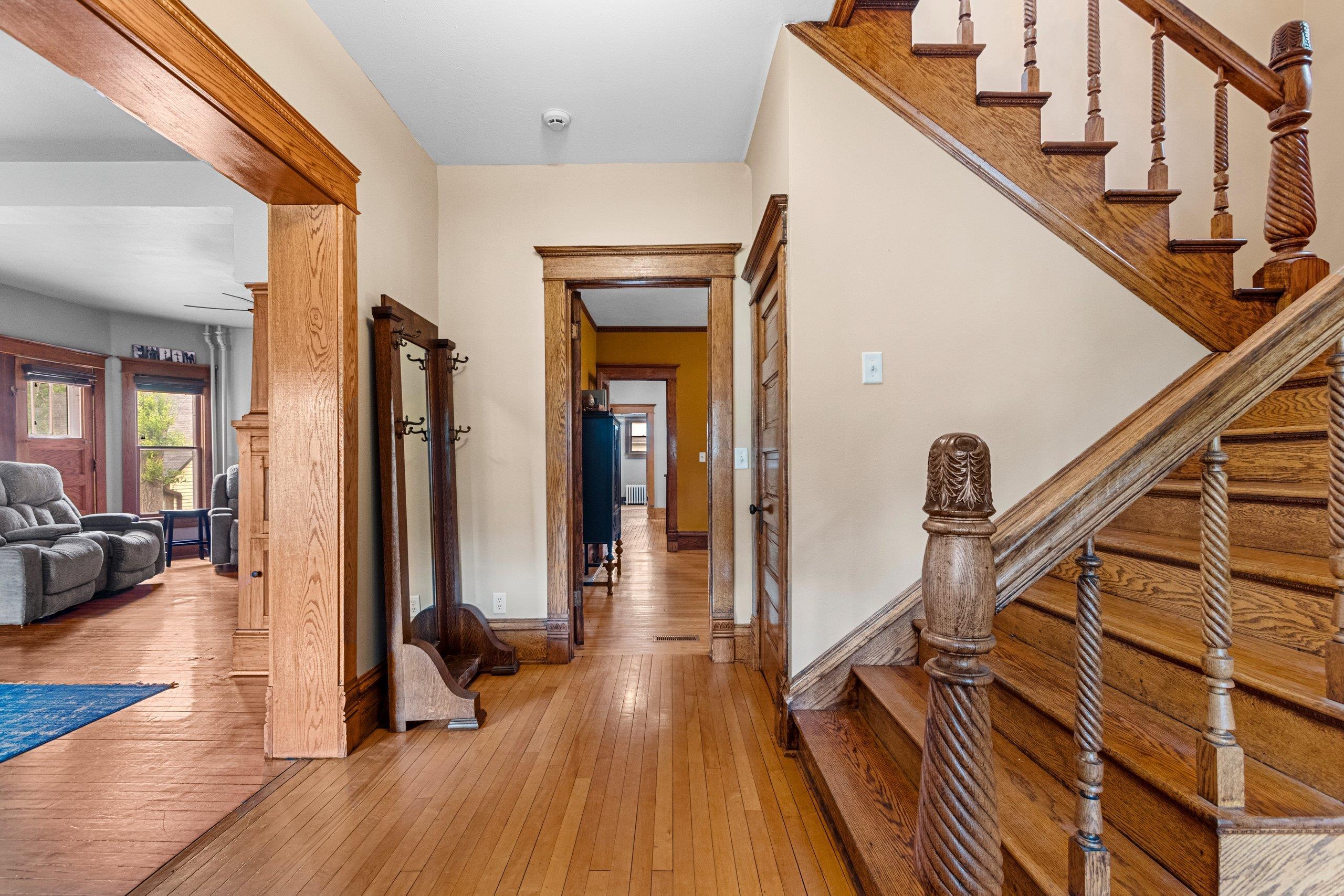 Shawano, Wisconsin 54166, United States, 6 Bedrooms Bedrooms, ,3 BathroomsBathrooms,Residential,Active,169515