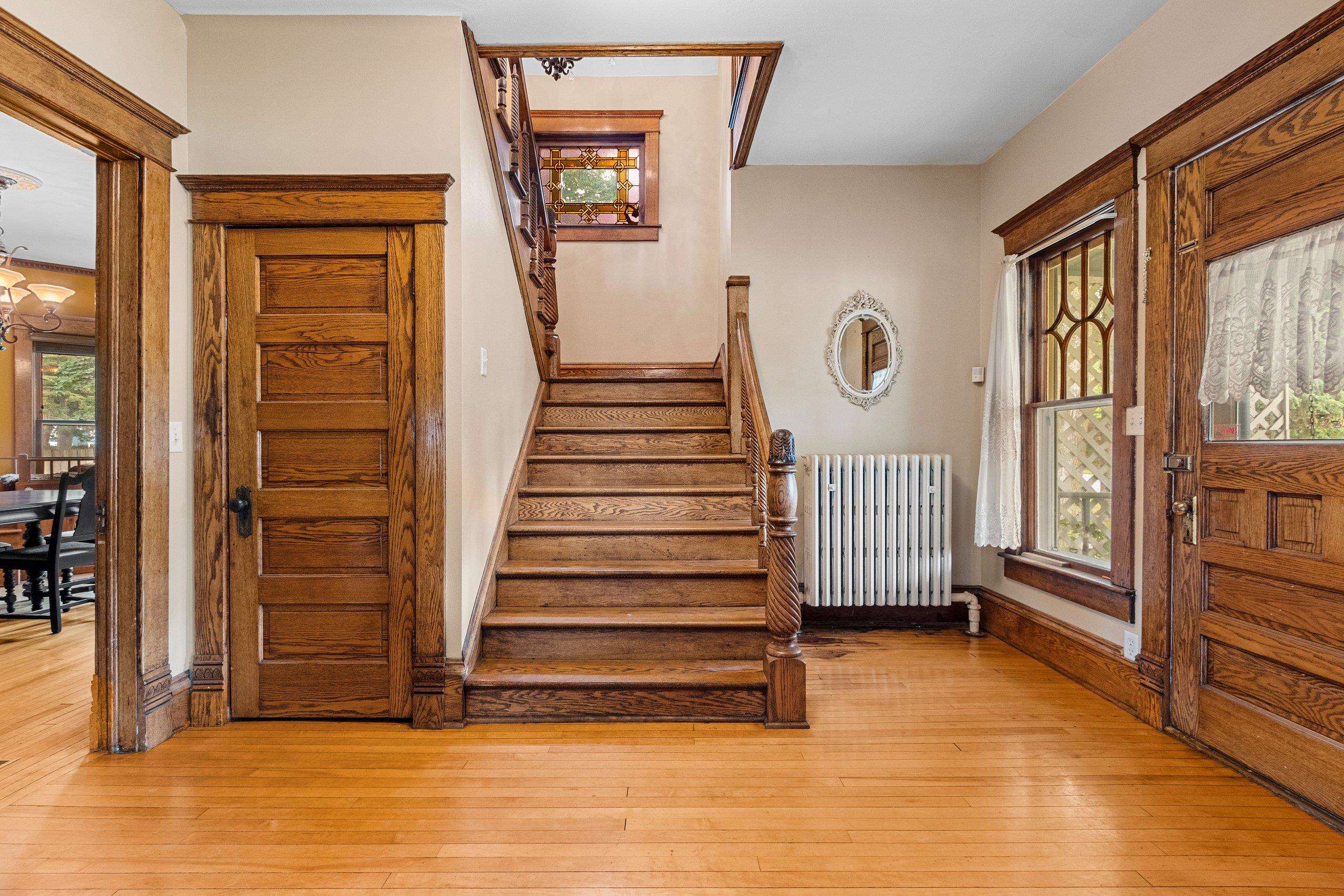 Shawano, Wisconsin 54166, United States, 6 Bedrooms Bedrooms, ,3 BathroomsBathrooms,Residential,Active,169515