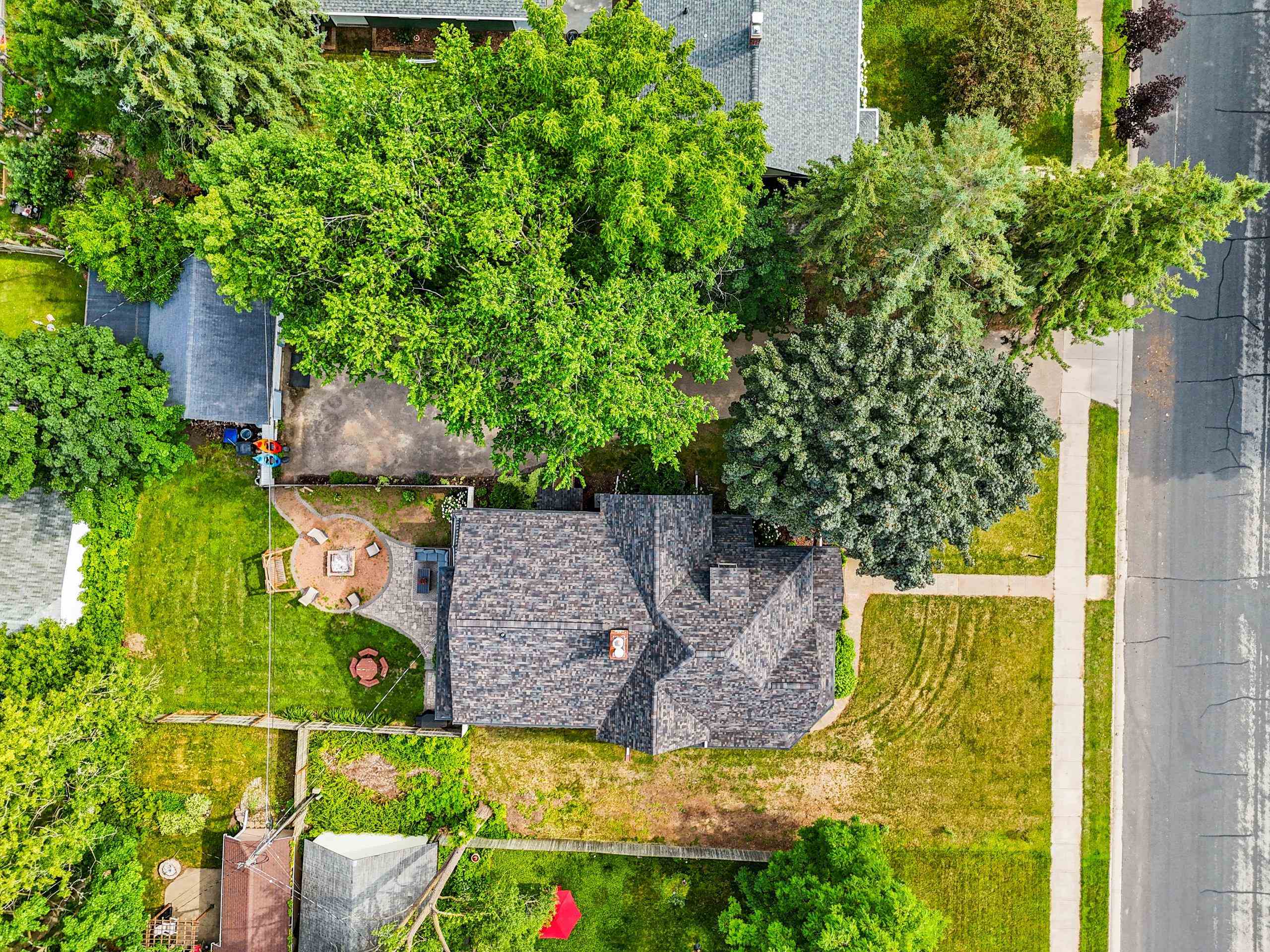 Shawano, Wisconsin 54166, United States, 6 Bedrooms Bedrooms, ,3 BathroomsBathrooms,Residential,Active,169515