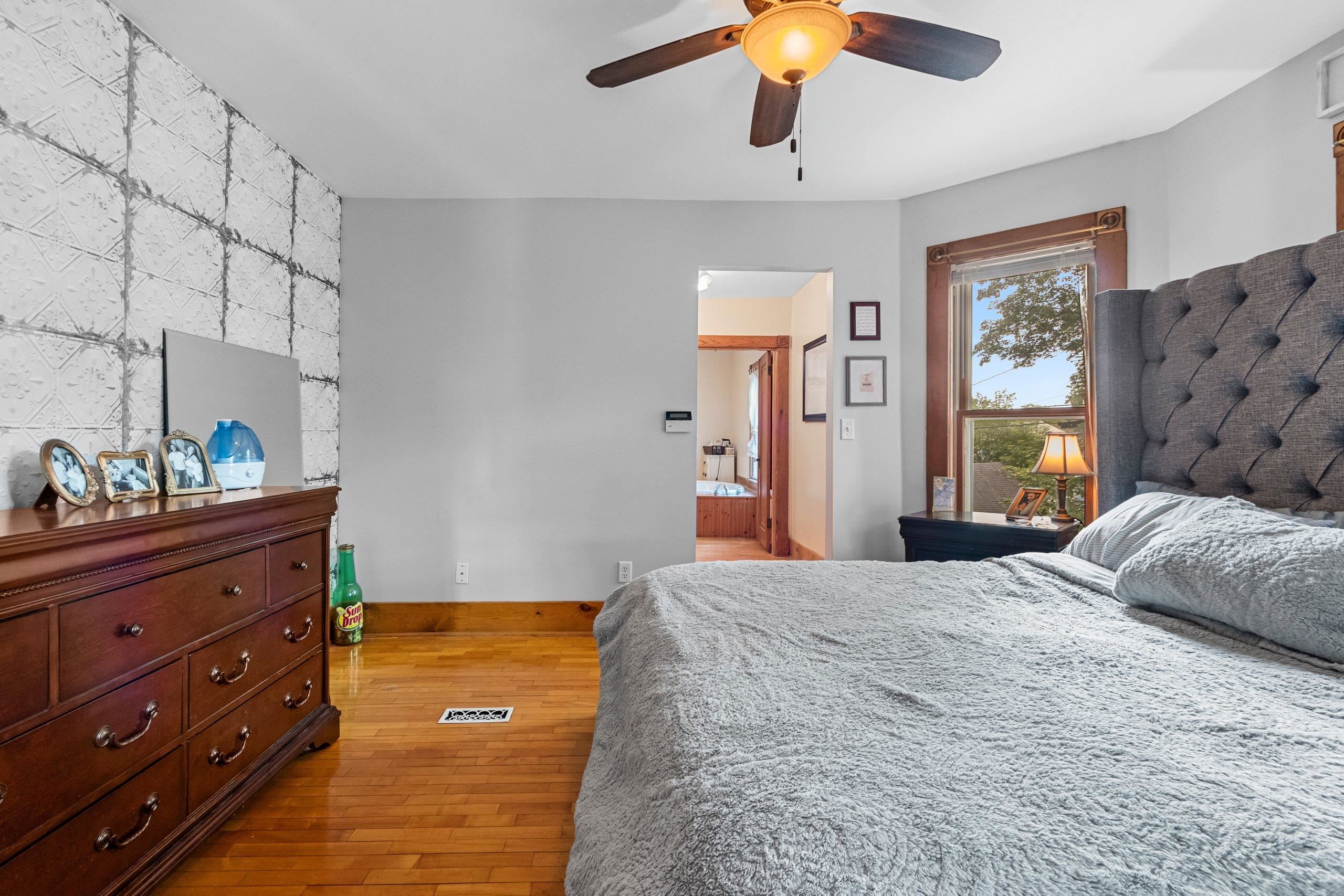 Shawano, Wisconsin 54166, United States, 6 Bedrooms Bedrooms, ,3 BathroomsBathrooms,Residential,Active,169515