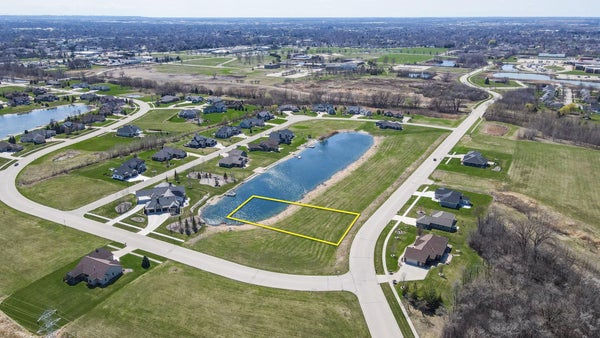 1138 DUCHARME PKWY # 55, FOND DU LAC, WI 54935 - Image 9dbd26fd4e1a1df1f404d022415bedeb/198999309