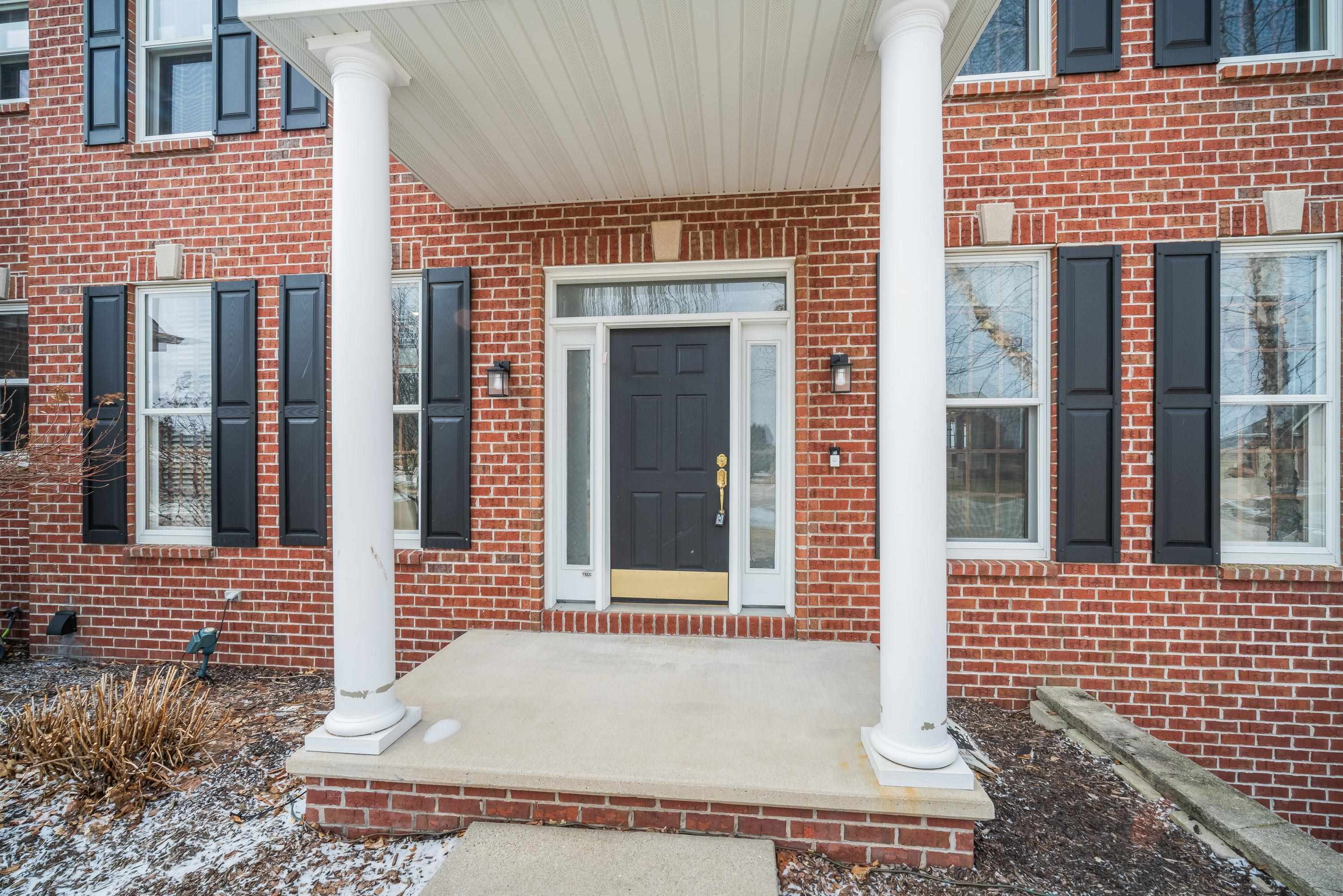 24 WHISPERING SPRINGS Court