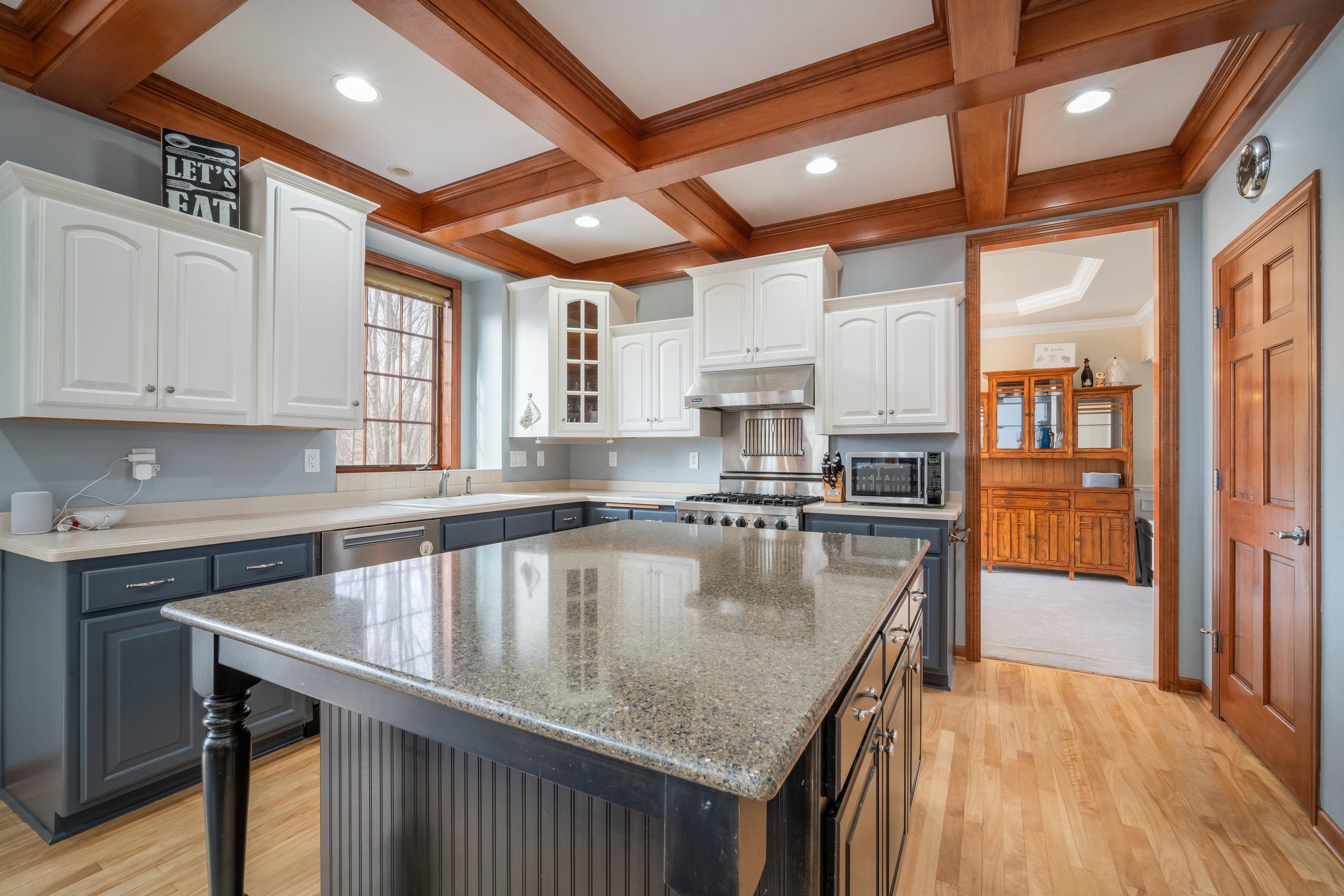 24 WHISPERING SPRINGS Court