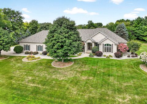 Photo of 4351 N SUGAR MAPLE Lane, APPLETON, WI 54913 (MLS # 50318693)